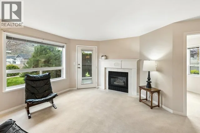4 - 6514 MEADOWS DRIVE, Oliver 3