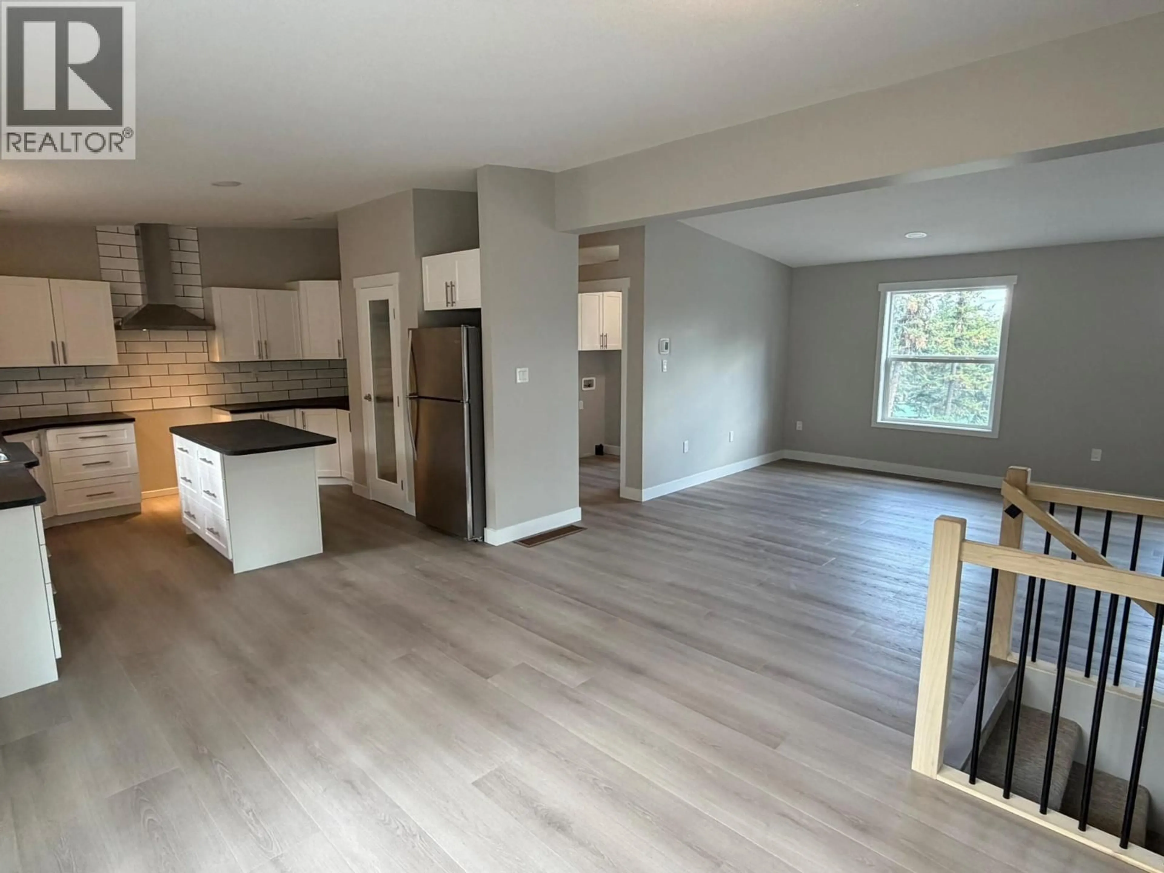 Open concept kitchen, unknown for 7932 ALPINE ROAD, Kelowna British Columbia V1Z3V4