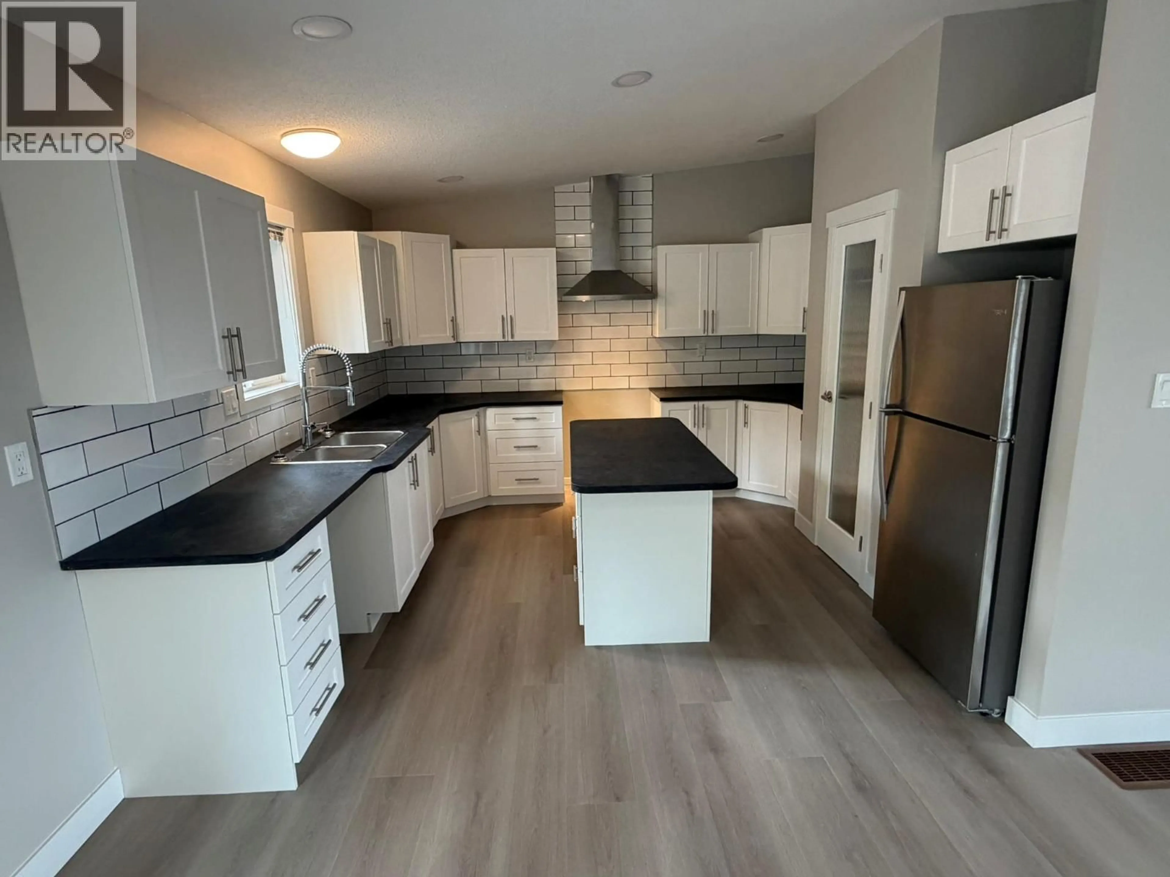 Unknown for 7932 ALPINE ROAD, Kelowna British Columbia V1Z3V4