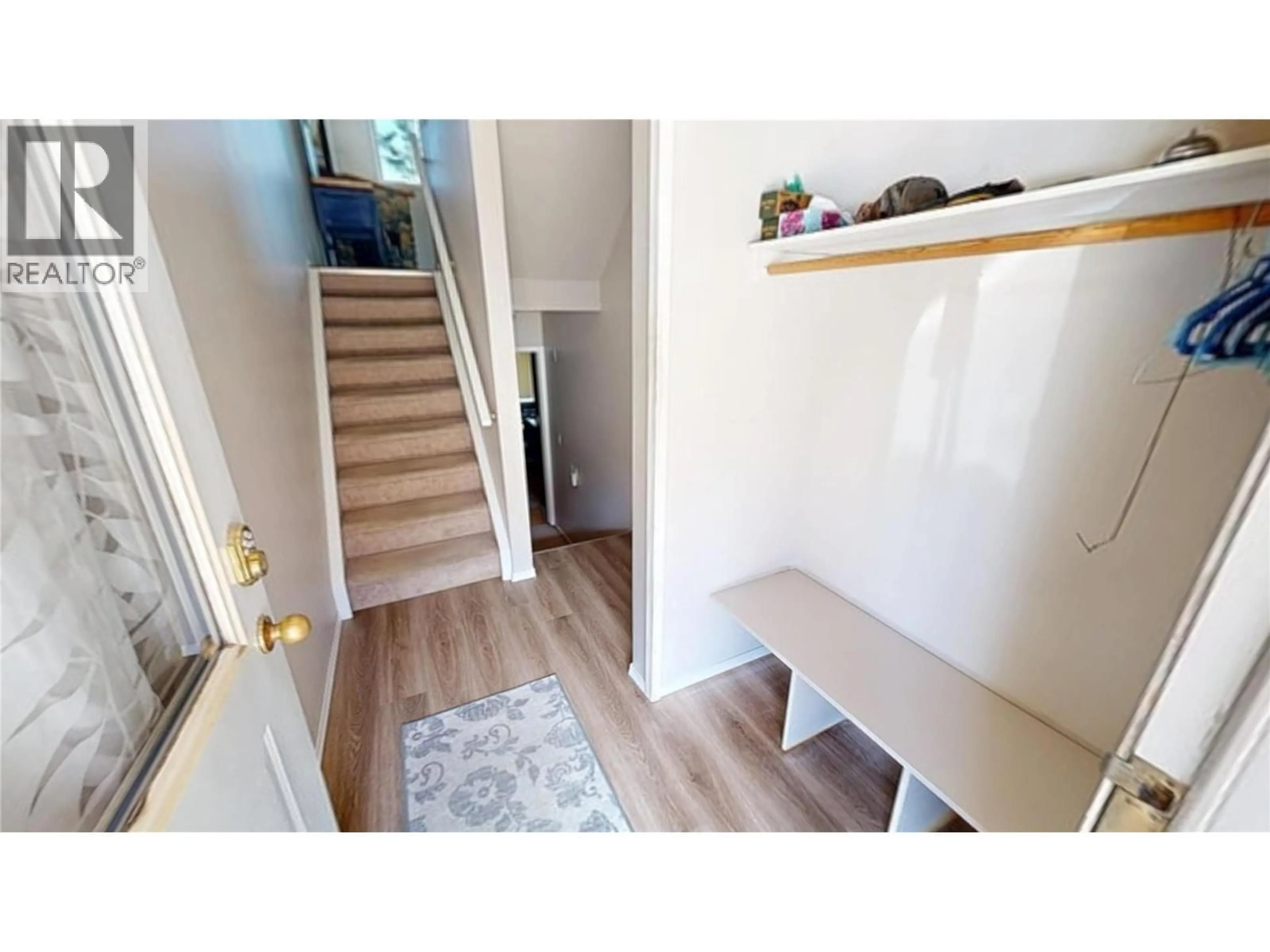 Indoor entryway for 151 - 4835 RADIUM BOULEVARD, Radium Hot Springs British Columbia V0A1M0
