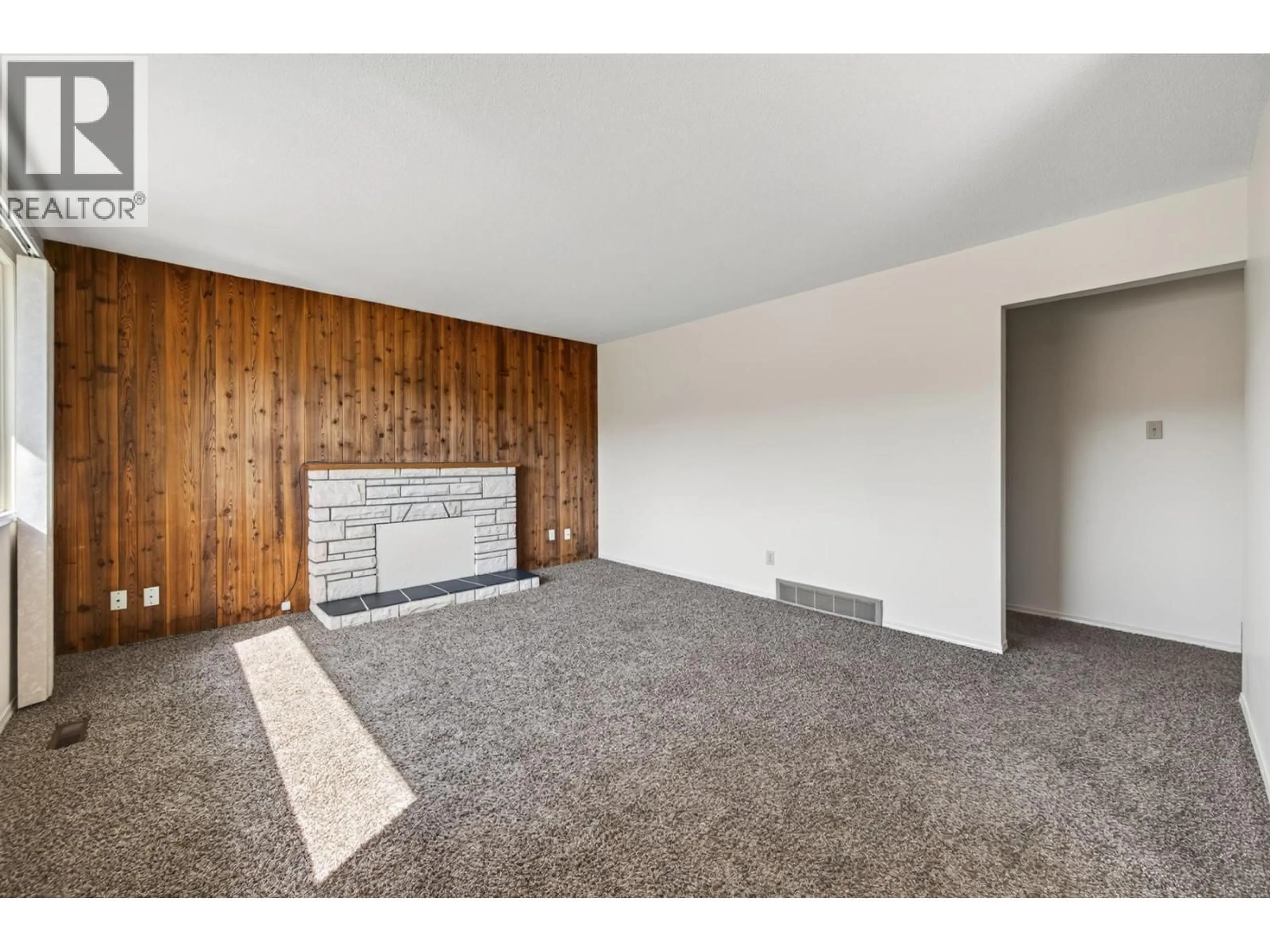 A pic of a room for 2640 ARGYLE AVENUE, Kamloops British Columbia V2B4T8
