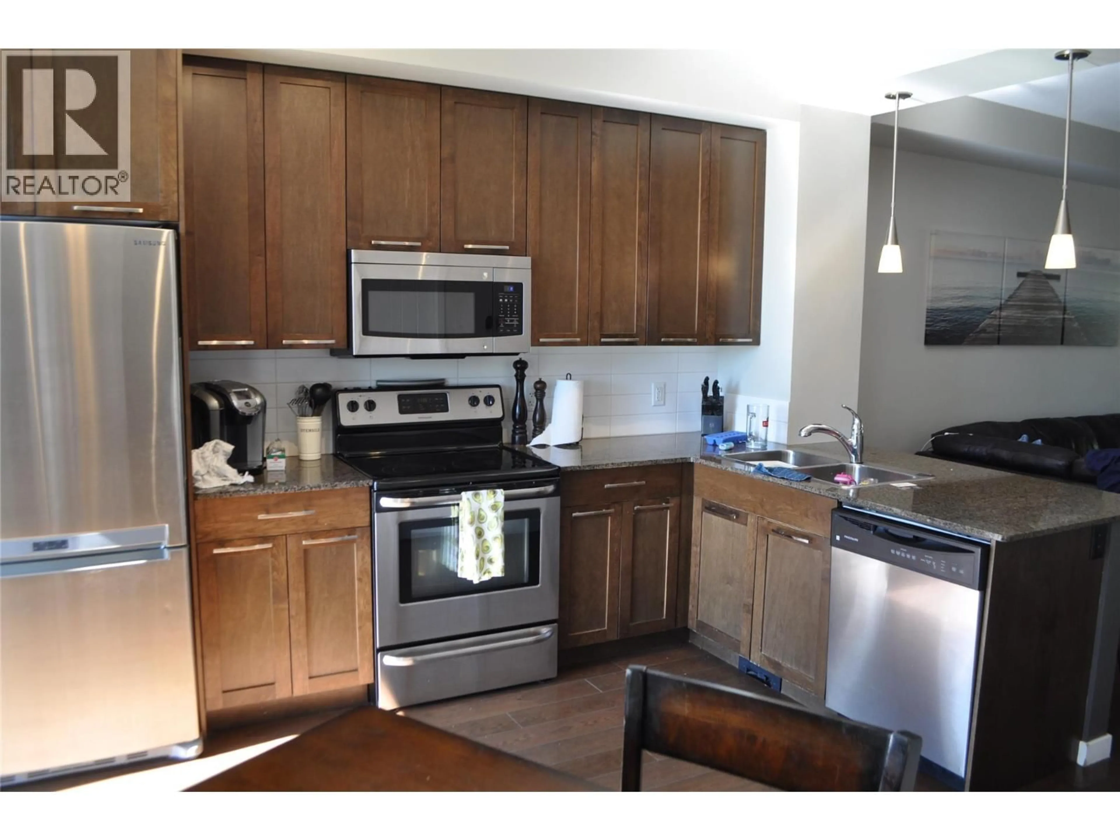 Standard kitchen, wood/laminate floor for 601 BOYNTON PLACE, Kelowna British Columbia V1V3B5