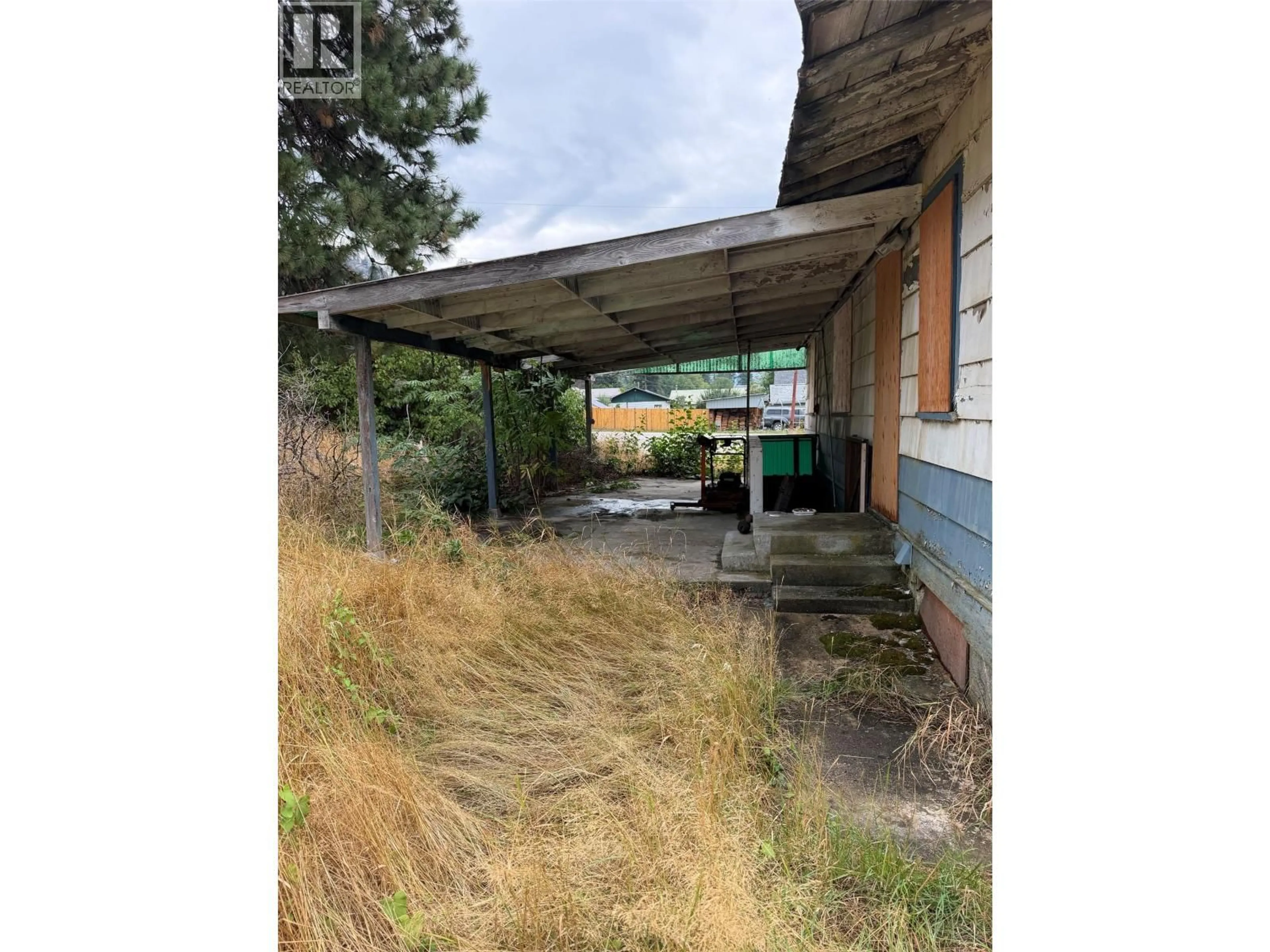 Shed for 3111 WALDIE AVENUE, Robson British Columbia V1N4V3