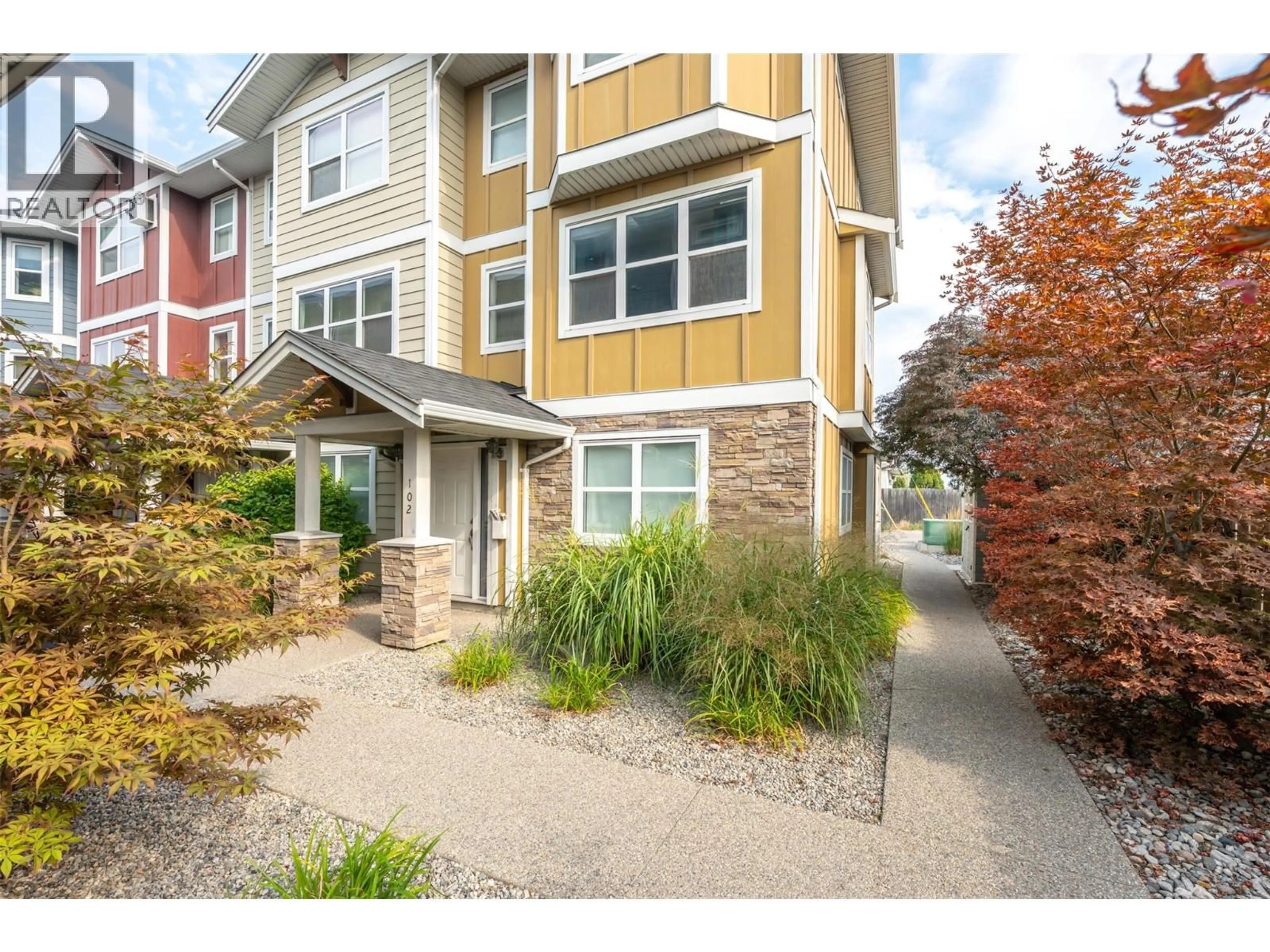Unknown for 102 - 707 REVELSTOKE AVENUE, Penticton British Columbia V2A2J1