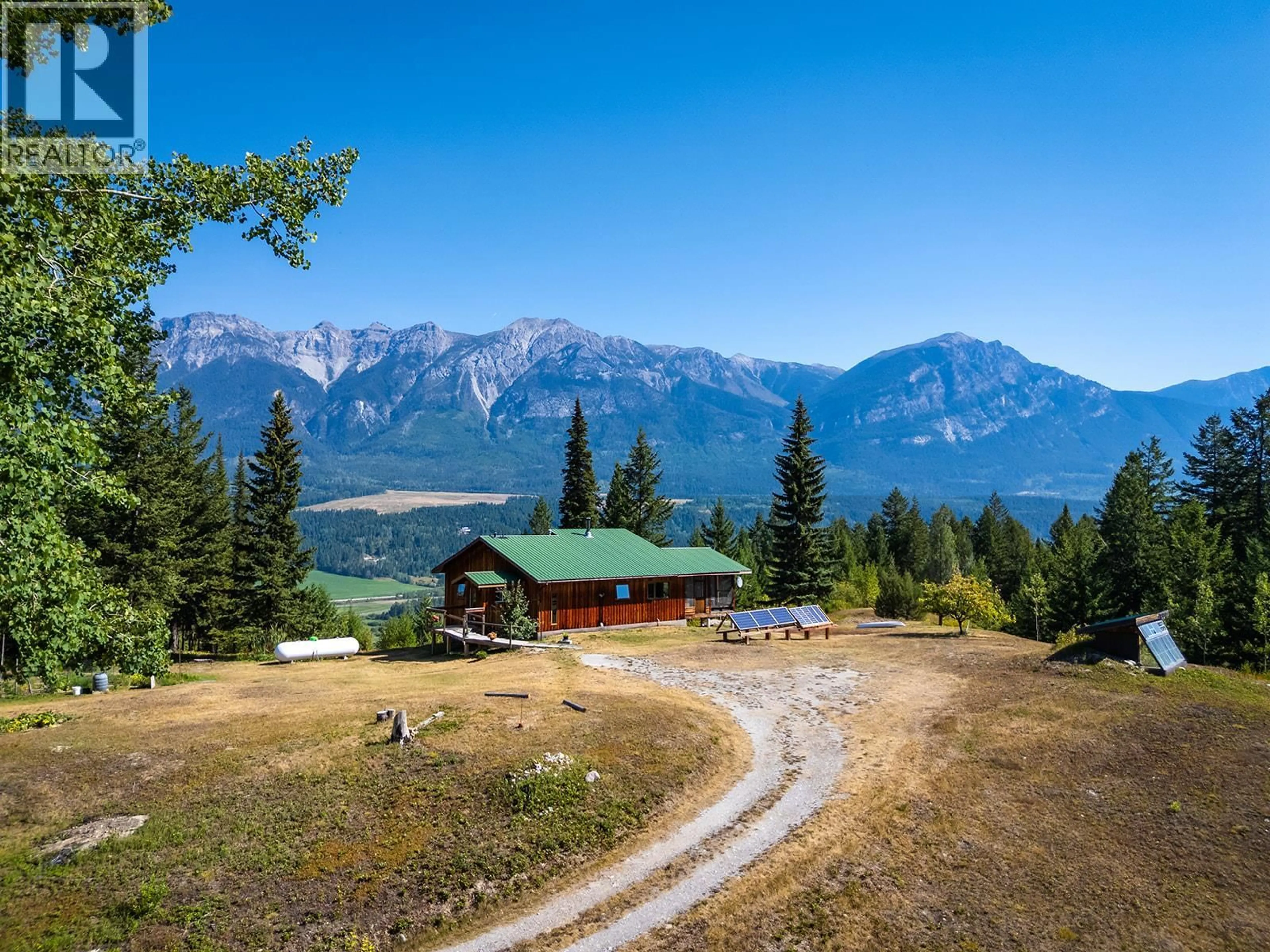A pic from outside/outdoor area/front of a property/back of a property/a pic from drone, mountain view for 4151 THOMAS ROAD, Golden British Columbia V0A1L0
