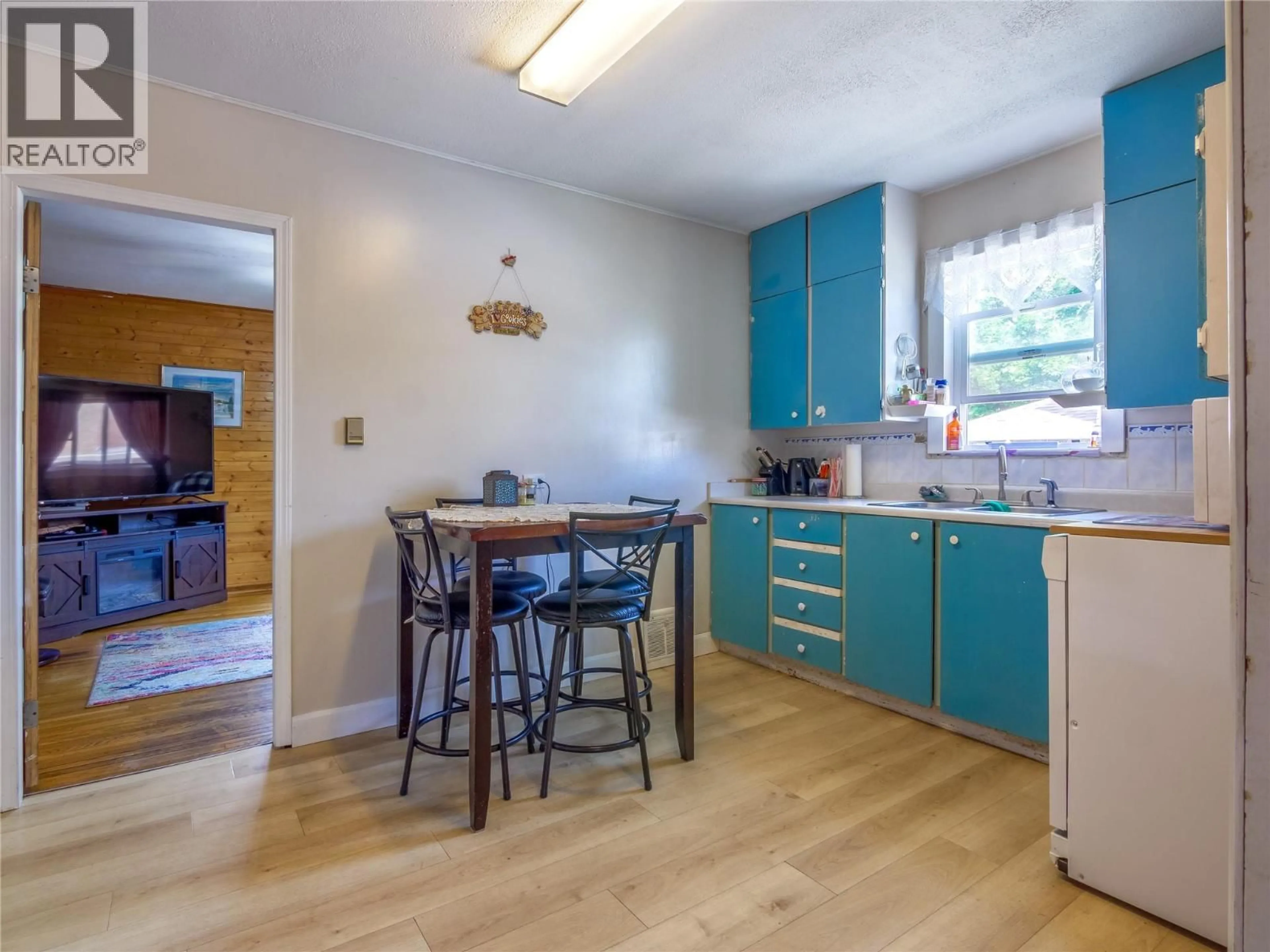 Unknown for 662 ELLIS STREET, Penticton British Columbia V2A4M6