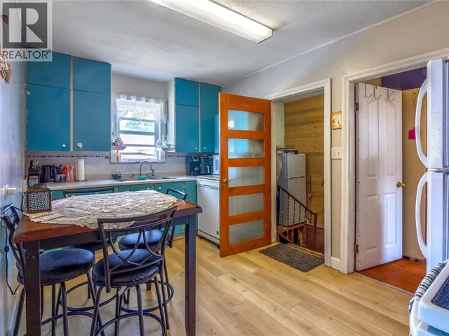 662 ELLIS STREET, Penticton 5