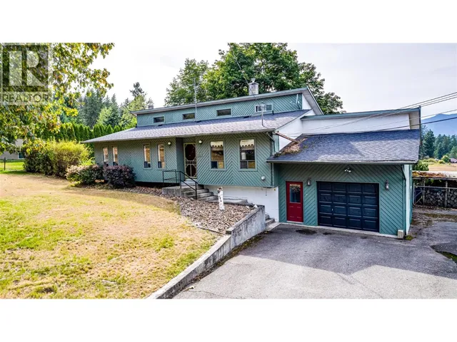 3275 UPPER MCLEOD ROAD, Spallumcheen 2