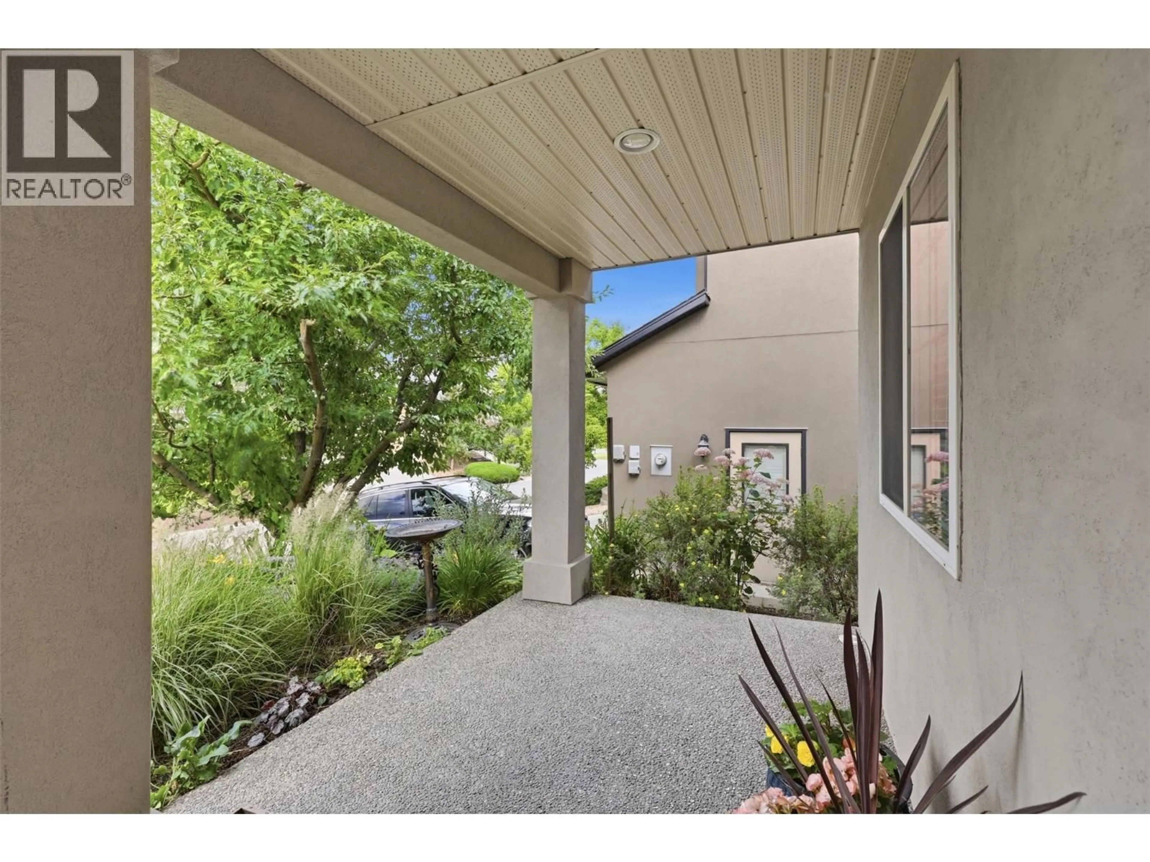 Indoor entryway for 25 - 1651 VALLEYVIEW DRIVE, Kamloops British Columbia V2C0A4