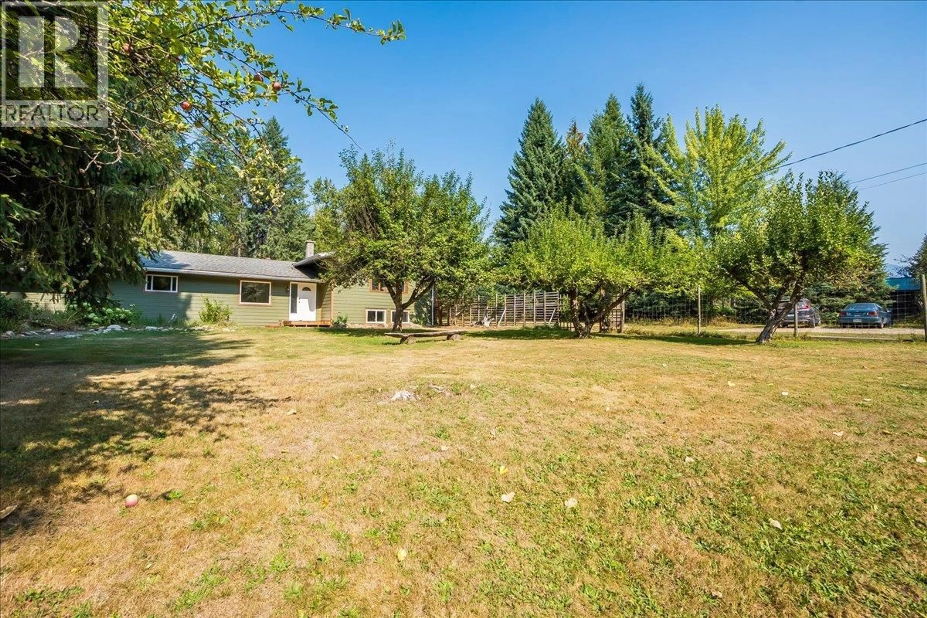 A pic from outside/outdoor area/front of a property/back of a property/a pic from drone, unknown for 3710 LADYBIRD ROAD, Krestova British Columbia V0G1H2