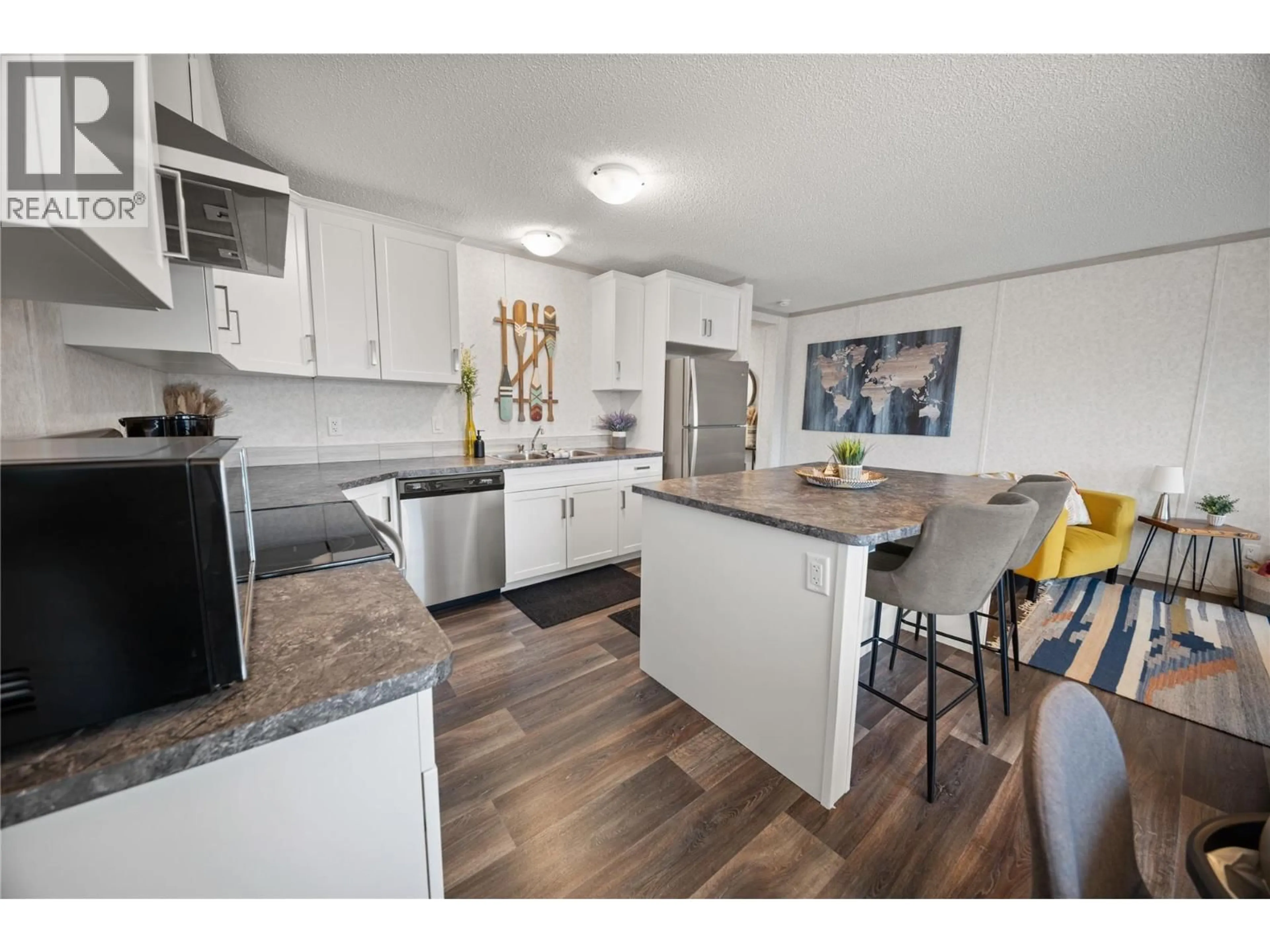 Open concept kitchen, unknown for 8 - 2145 WESTSIDE PARK DRIVE, Invermere British Columbia V0A1K4