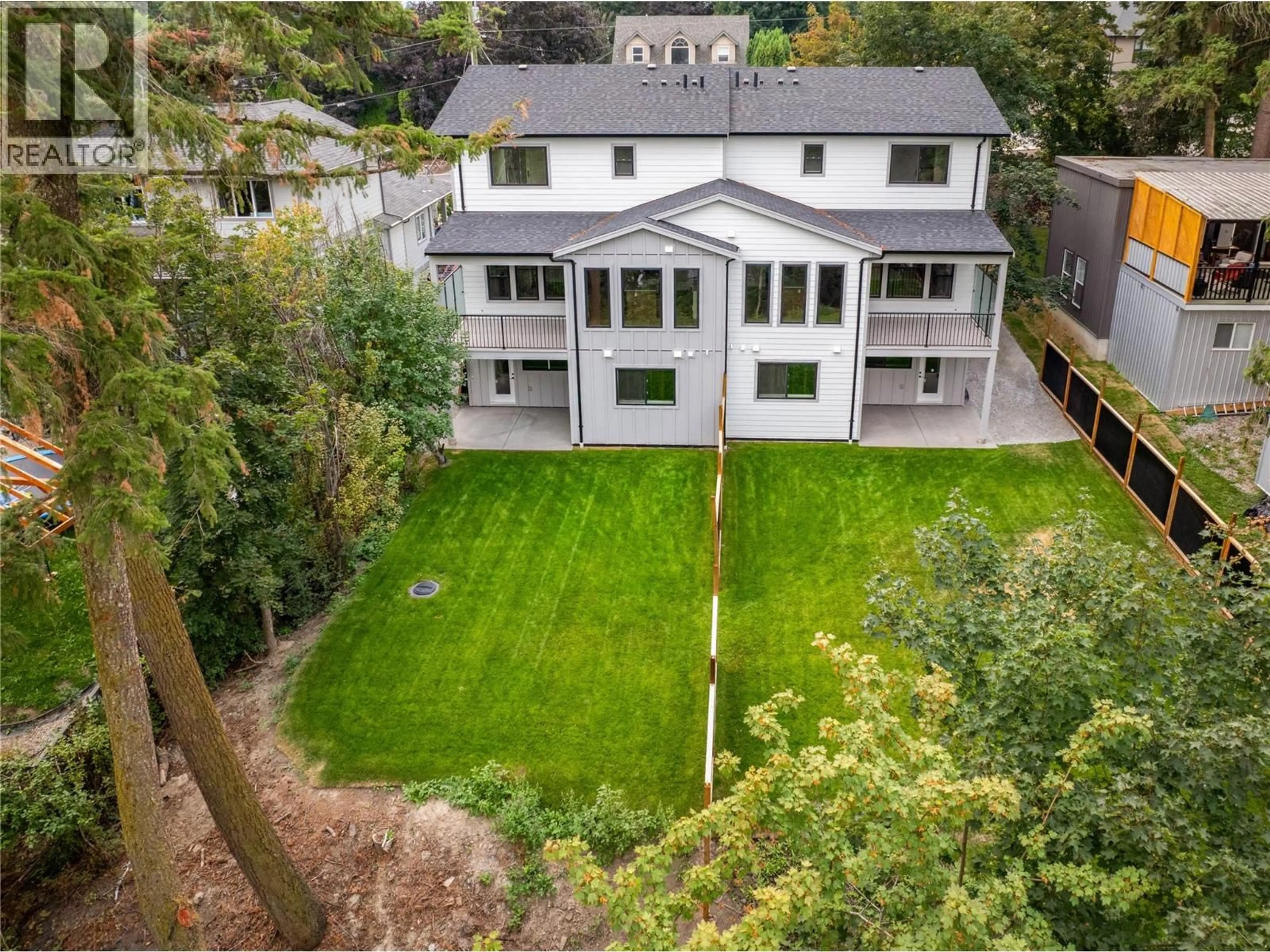 A pic from outside/outdoor area/front of a property/back of a property/a pic from drone, unknown for 102 - 3630 SAGE AVENUE, Armstrong British Columbia V4y0J2