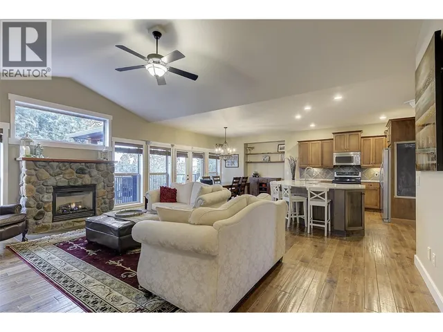 12633 DRIFTWOOD COURT, Lake Country 4