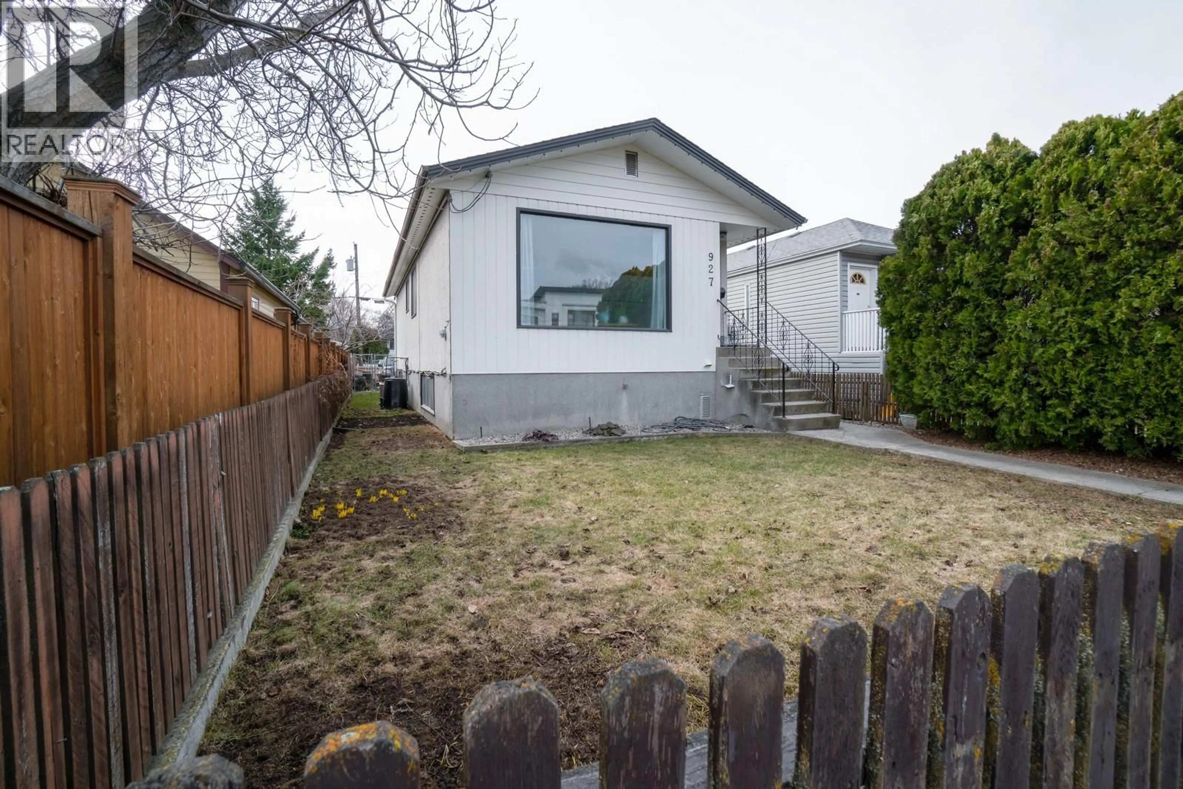 Unknown for 927 FULLER AVENUE, Kelowna British Columbia V1Y6X5