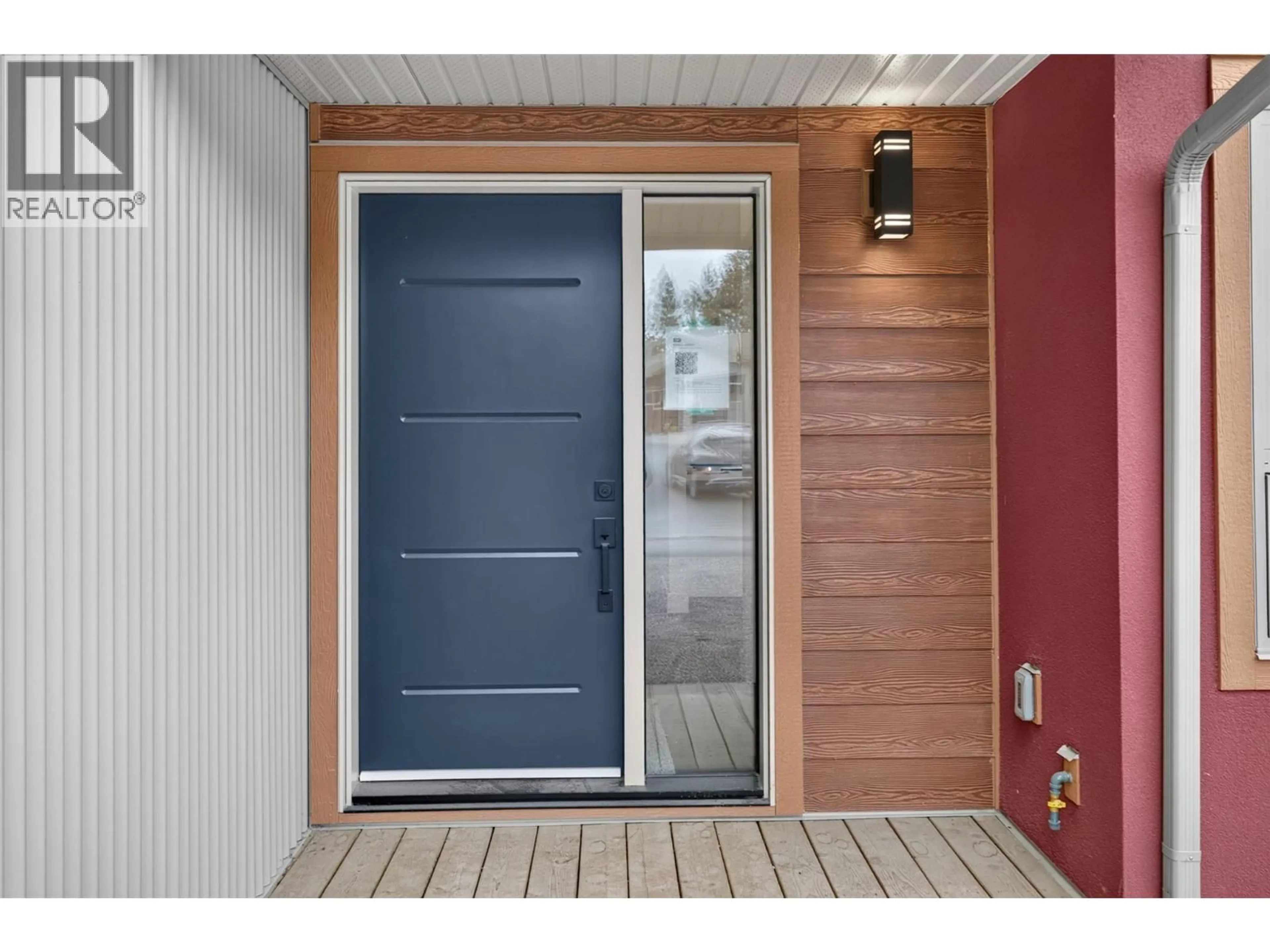 Indoor entryway for 48 - 4926 TIMBER RIDGE ROAD, Windermere British Columbia V0A1K3
