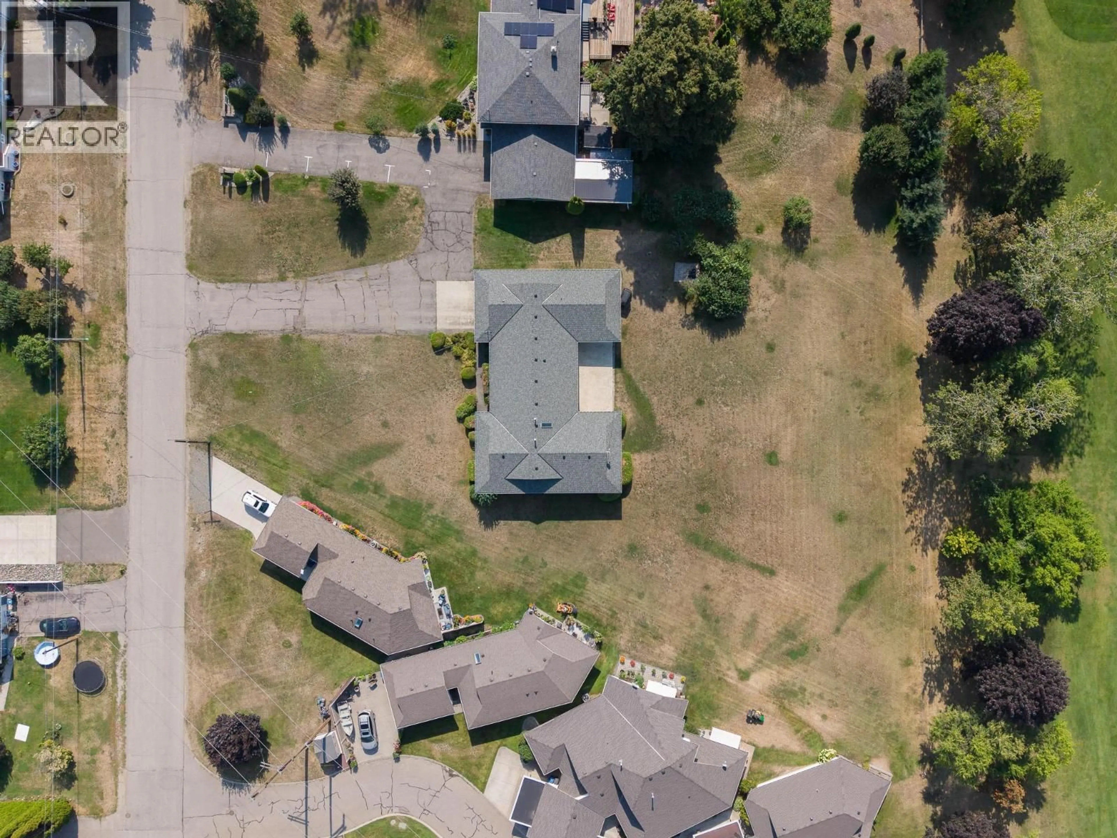 A pic from outside/outdoor area/front of a property/back of a property/a pic from drone, street for 310 ARBUTUS STREET, Chase British Columbia V0E1M0