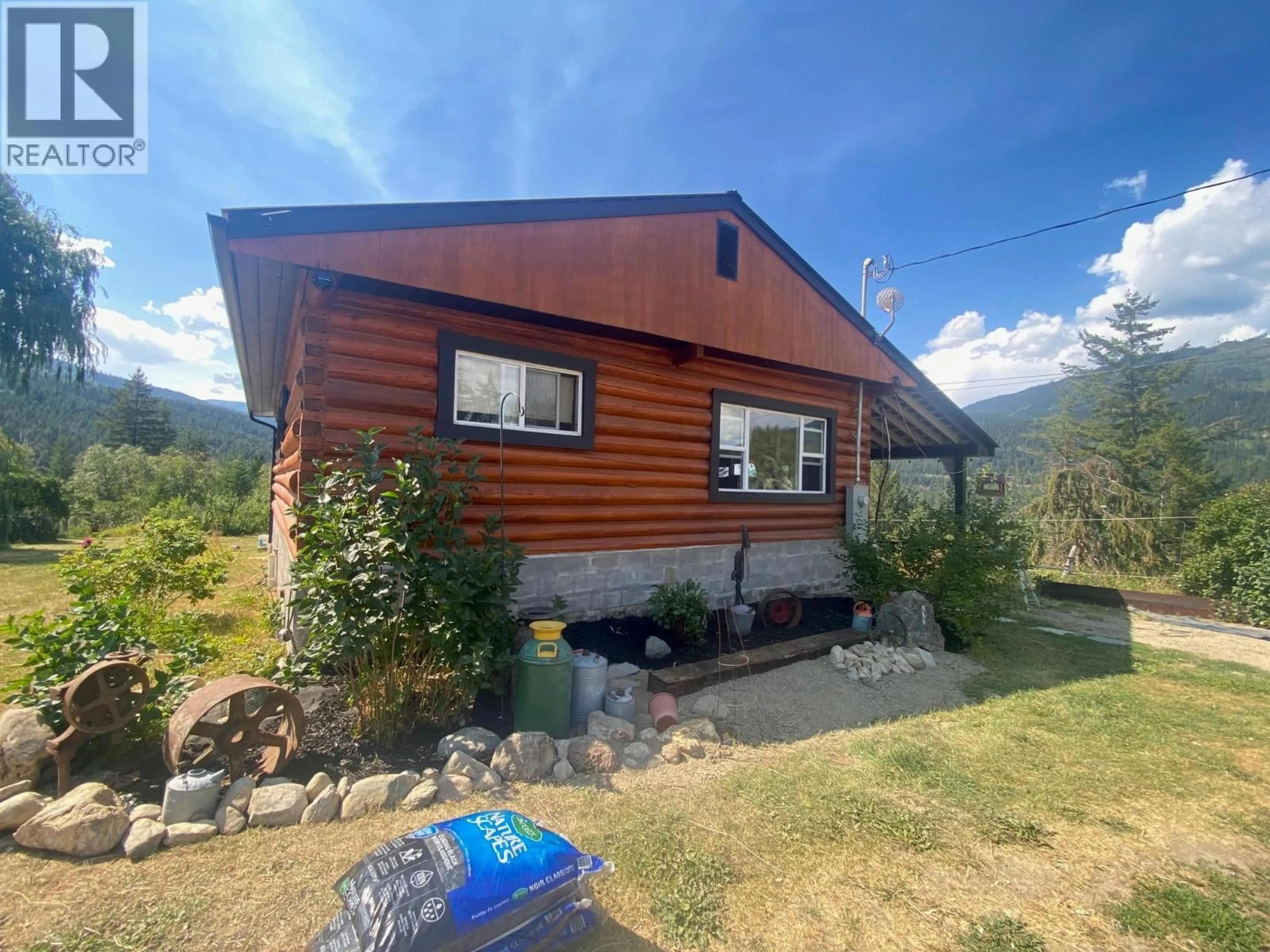 Unknown for 3320 BIRCH ISLAND LOST CREEK ROAD, Clearwater British Columbia V0E3A0