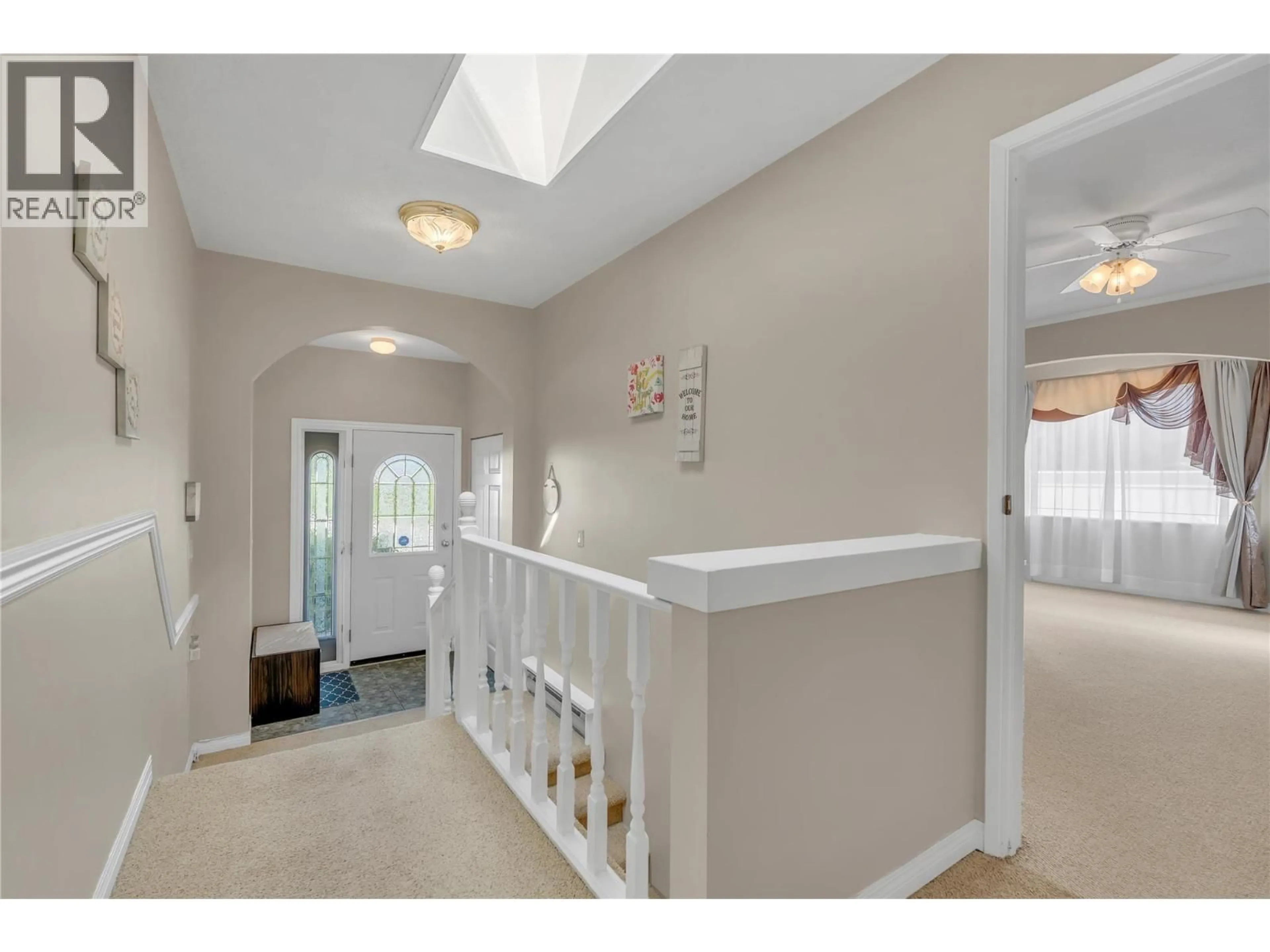 Indoor entryway for 6764 LAKESIDE DRIVE, Oliver British Columbia V0H1T4
