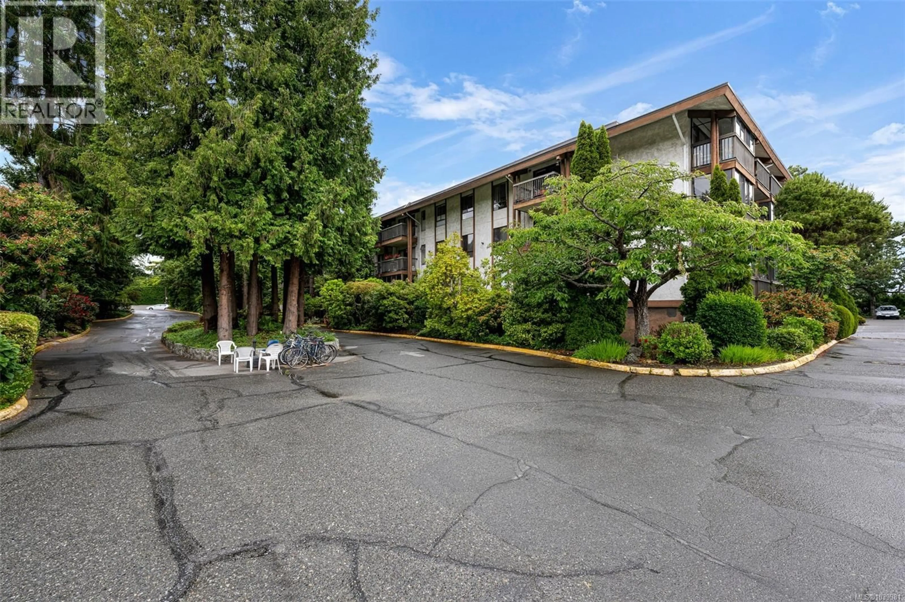 Patio, unknown for 419 - 1009 MCKENZIE AVENUE, Saanich British Columbia V8X4B1