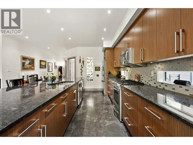 729 CREEKSIDE ROAD, Penticton 2