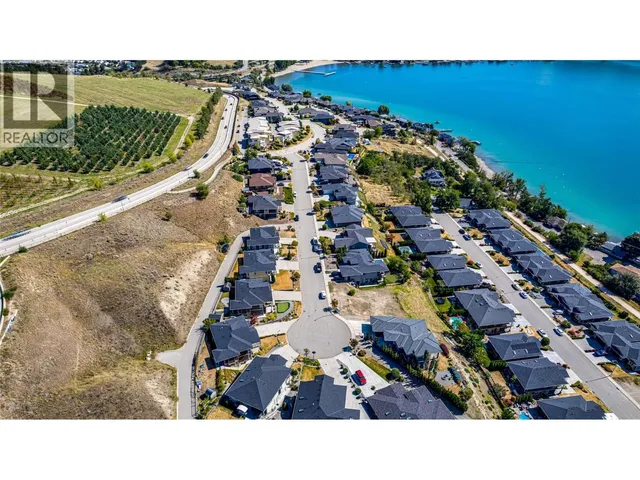 7221 EDGEWATER PLACE, Coldstream 3