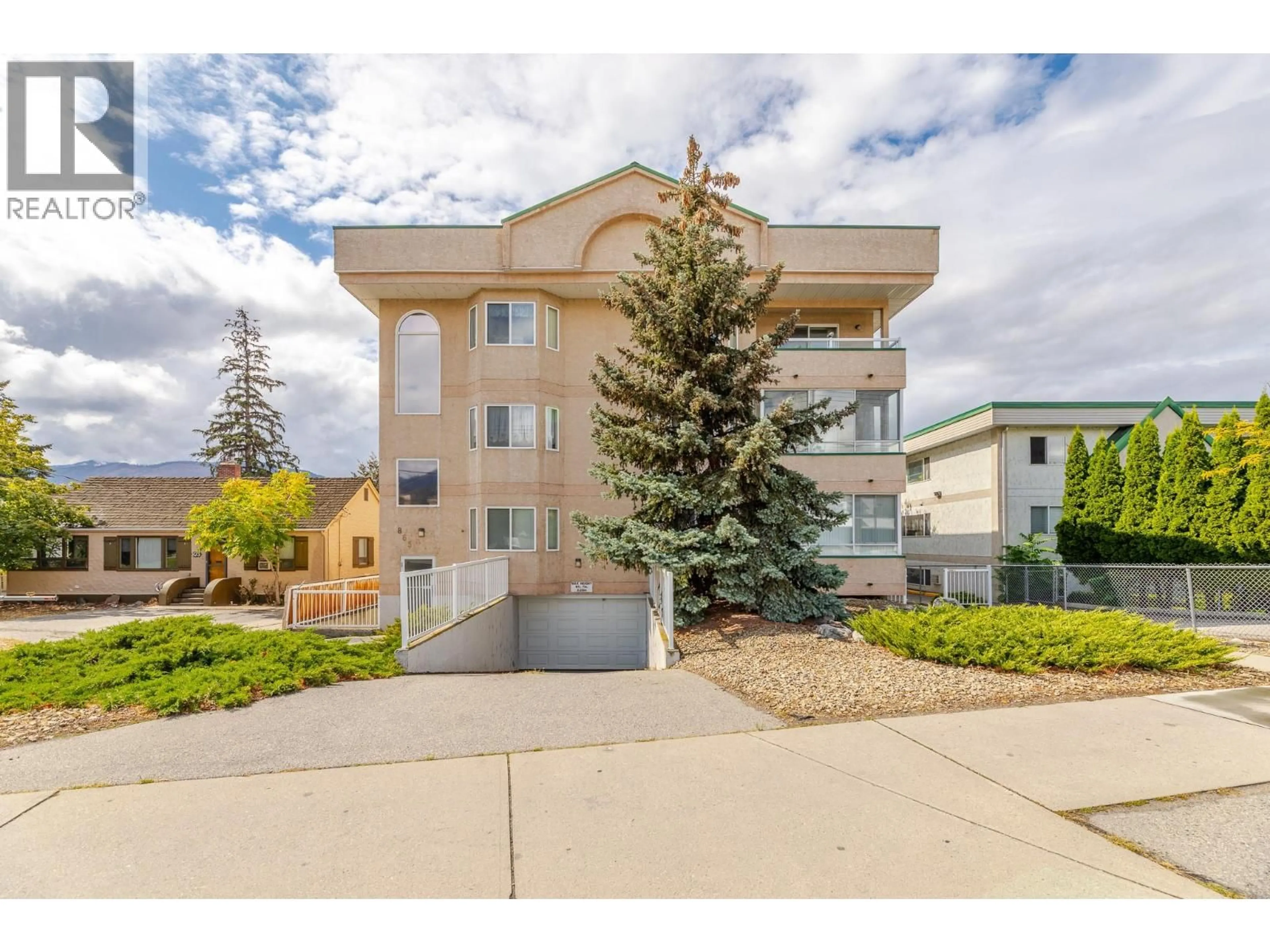 Unknown for 204 - 865 MAIN STREET, Penticton British Columbia V2A5E3