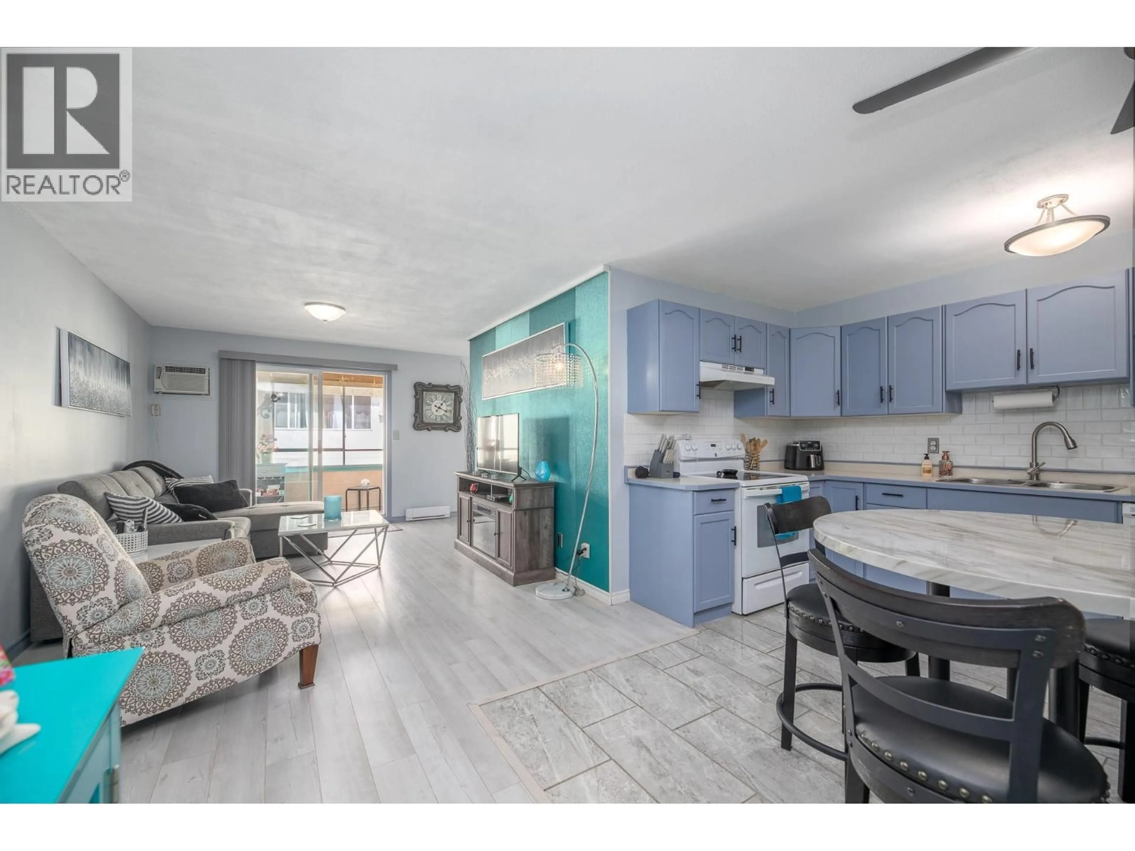 Open concept kitchen, unknown for 204 - 865 MAIN STREET, Penticton British Columbia V2A5E3