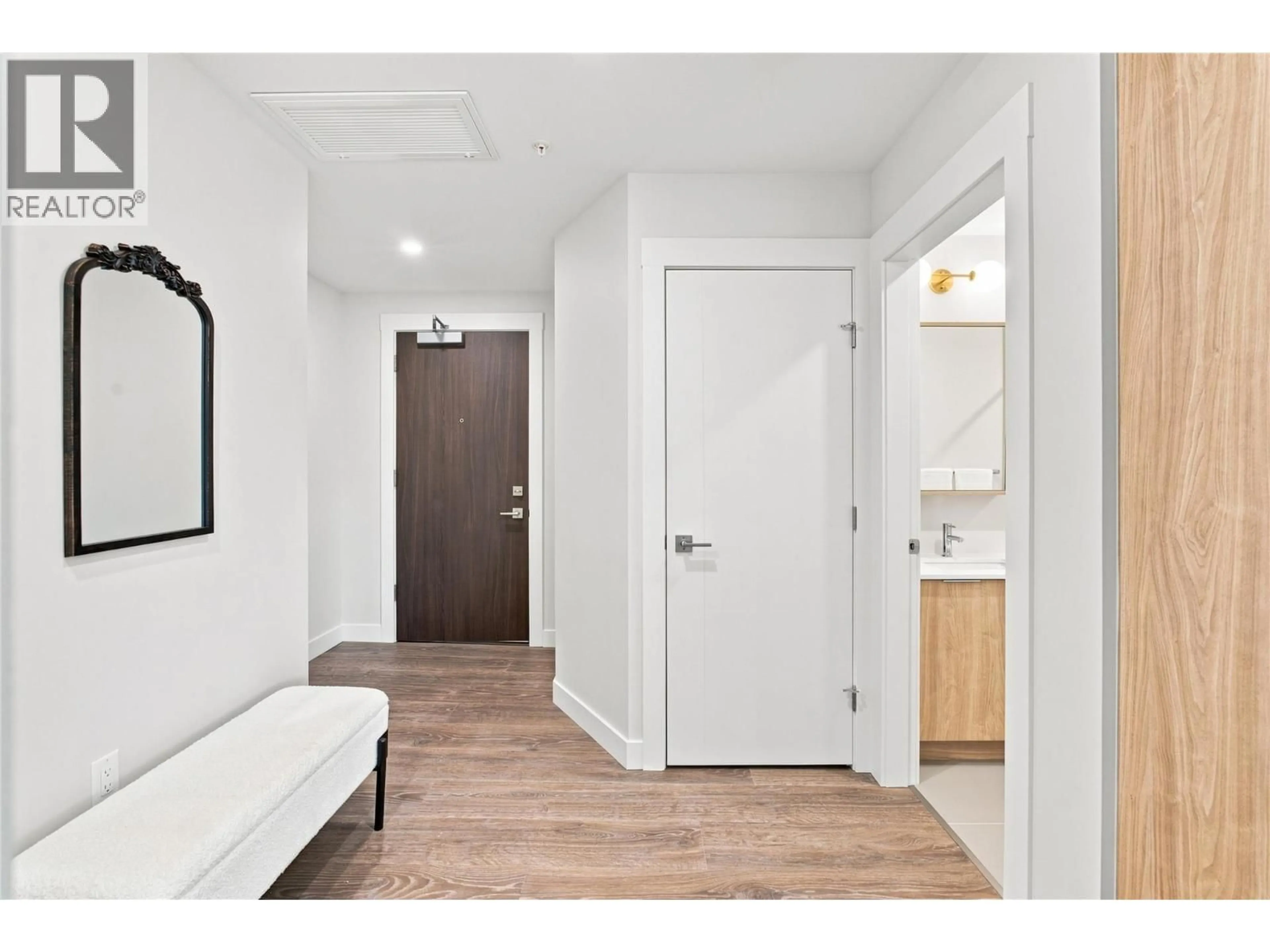 Indoor entryway for 1202 - 460 NICOLA STREET, Kamloops British Columbia V2C0N2