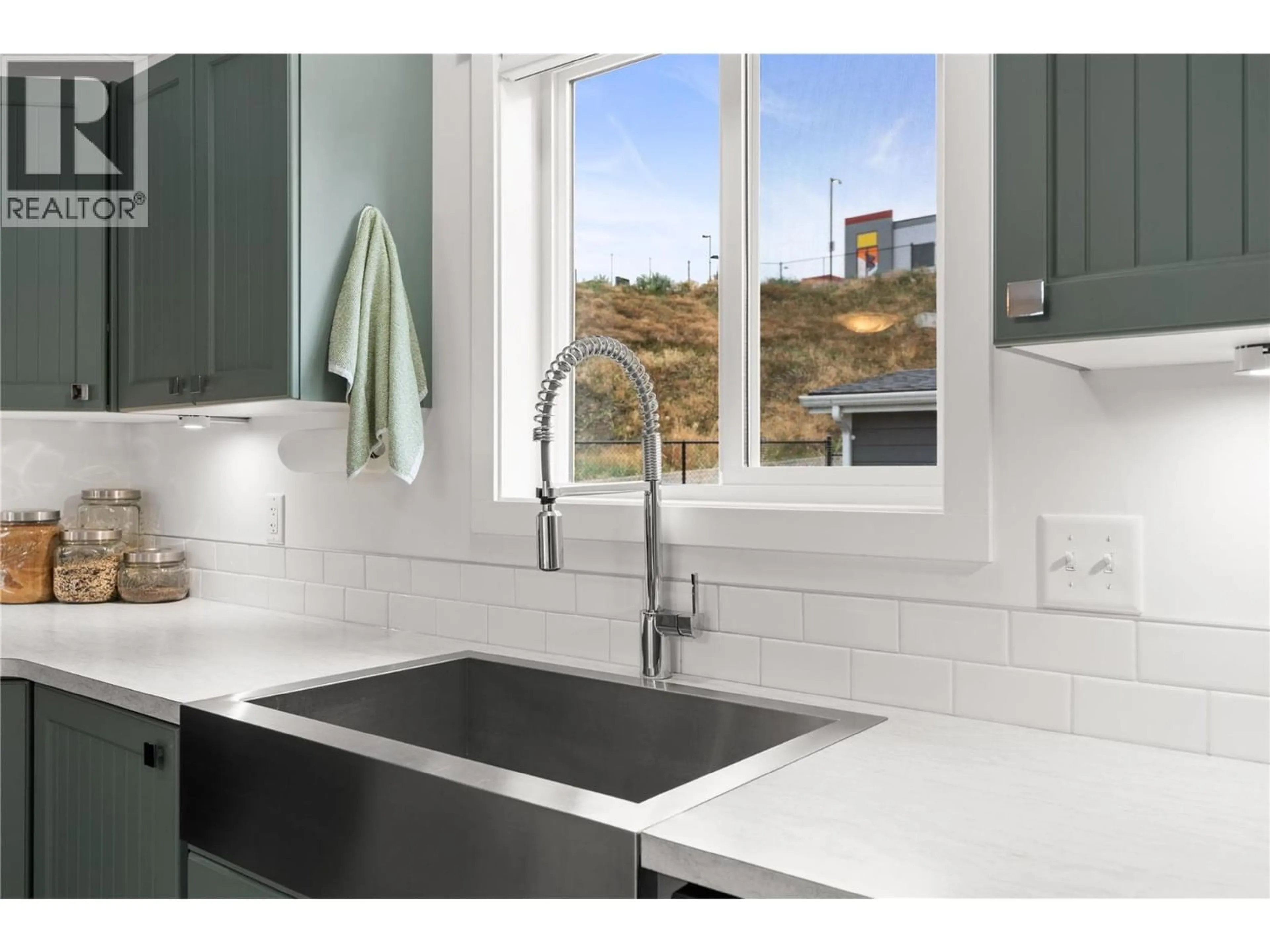 Unknown for 13 - 4701 PLEASANT VALLEY ROAD, Vernon British Columbia V1T4M7