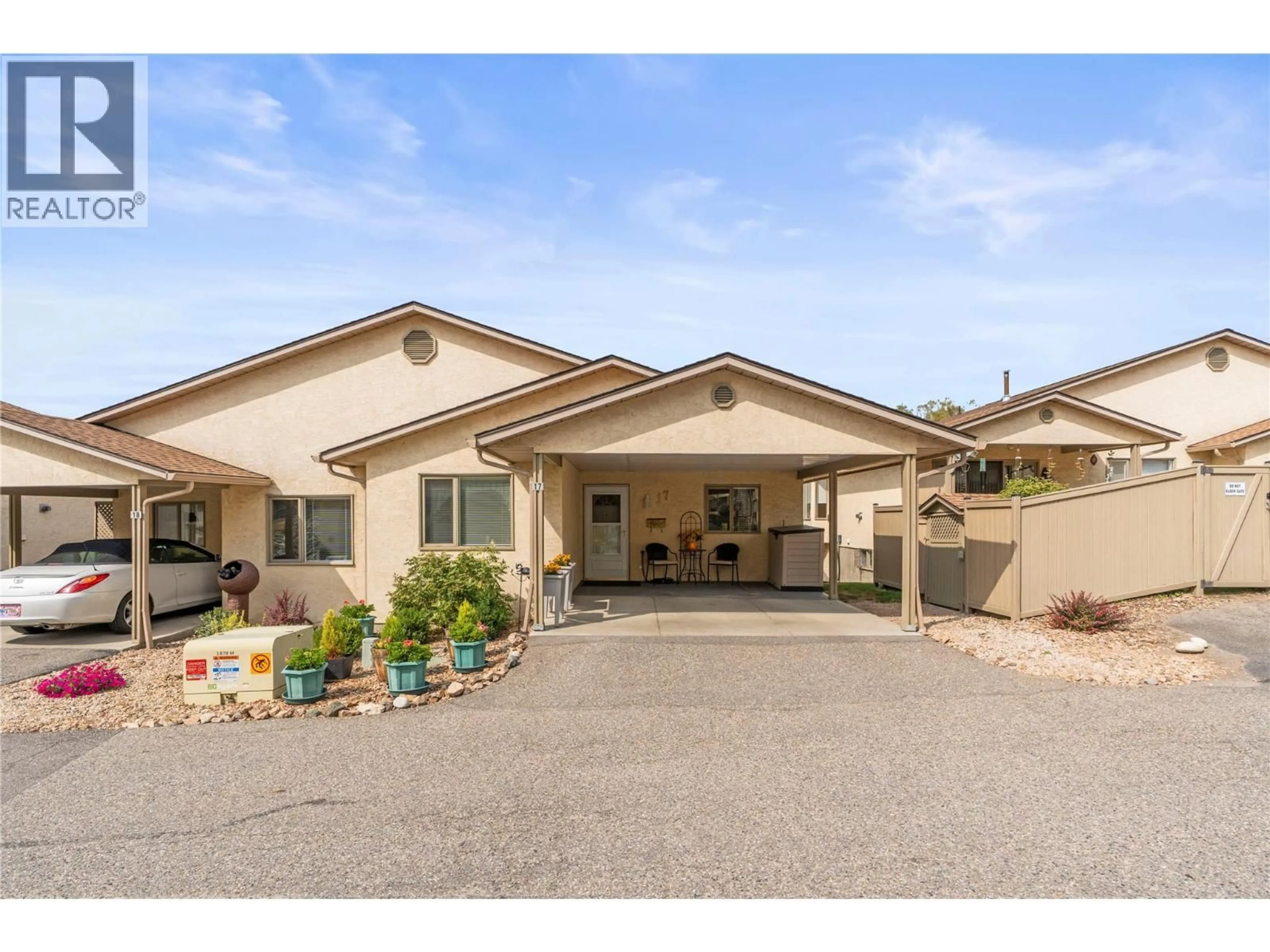 Home with vinyl exterior material, street for 17 - 3850 ARGYLE AVENUE, Vernon British Columbia V1T8K9