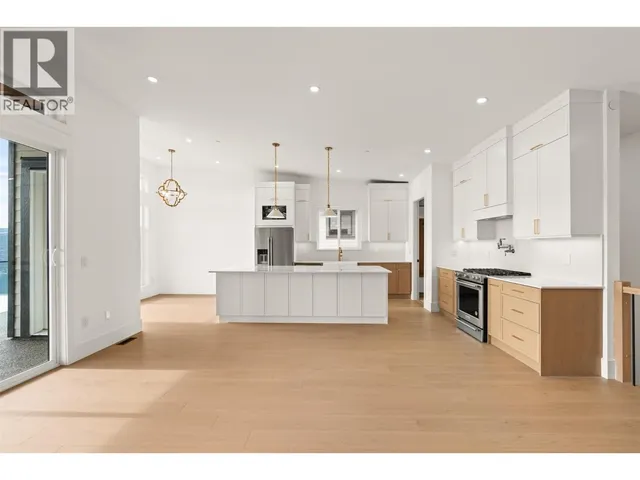 8924 TAVISTOCK ROAD, Vernon 5