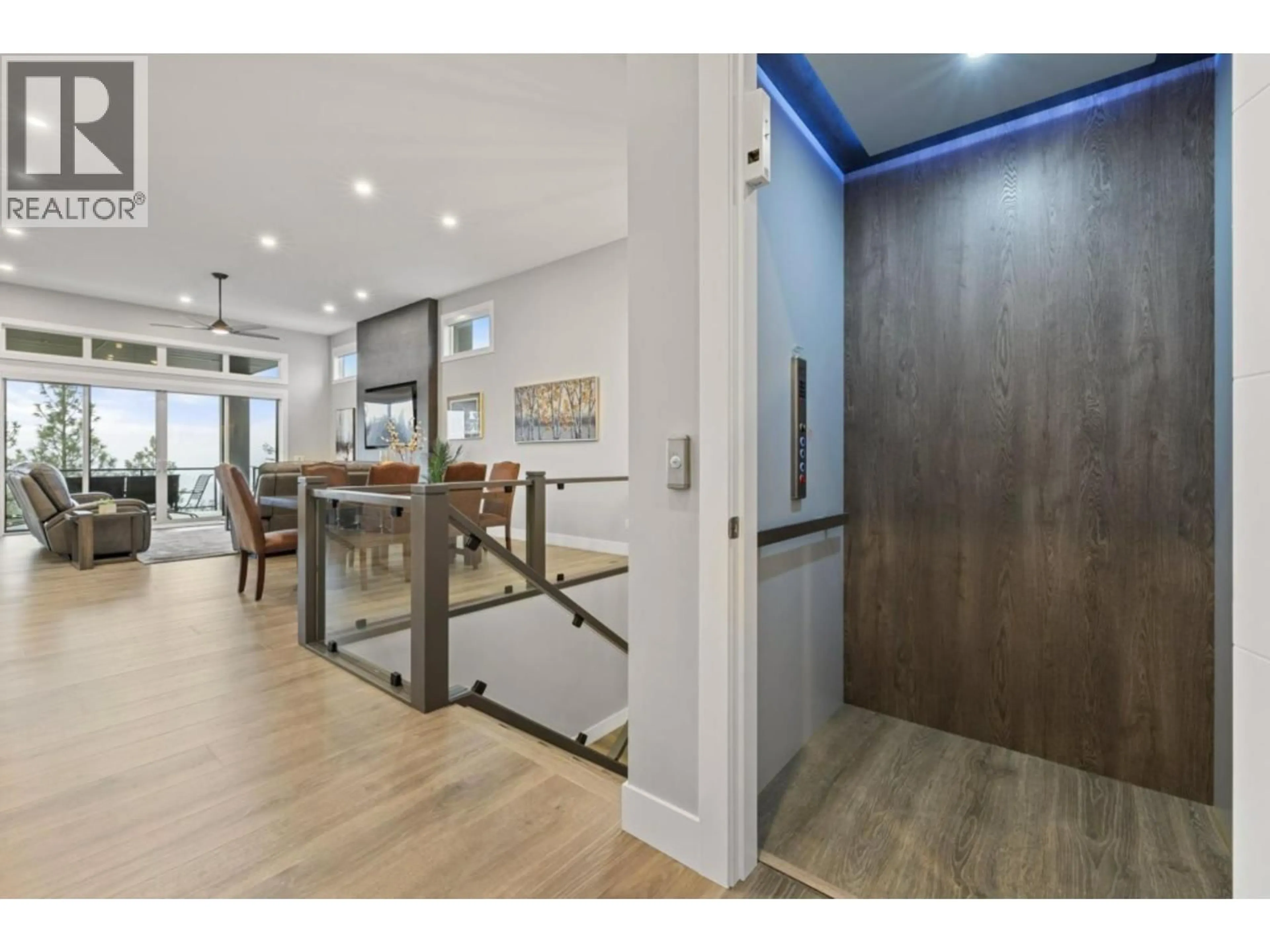 Indoor entryway for 2505 TALLUS HEIGHTS DRIVE, West Kelowna British Columbia V4T3M2
