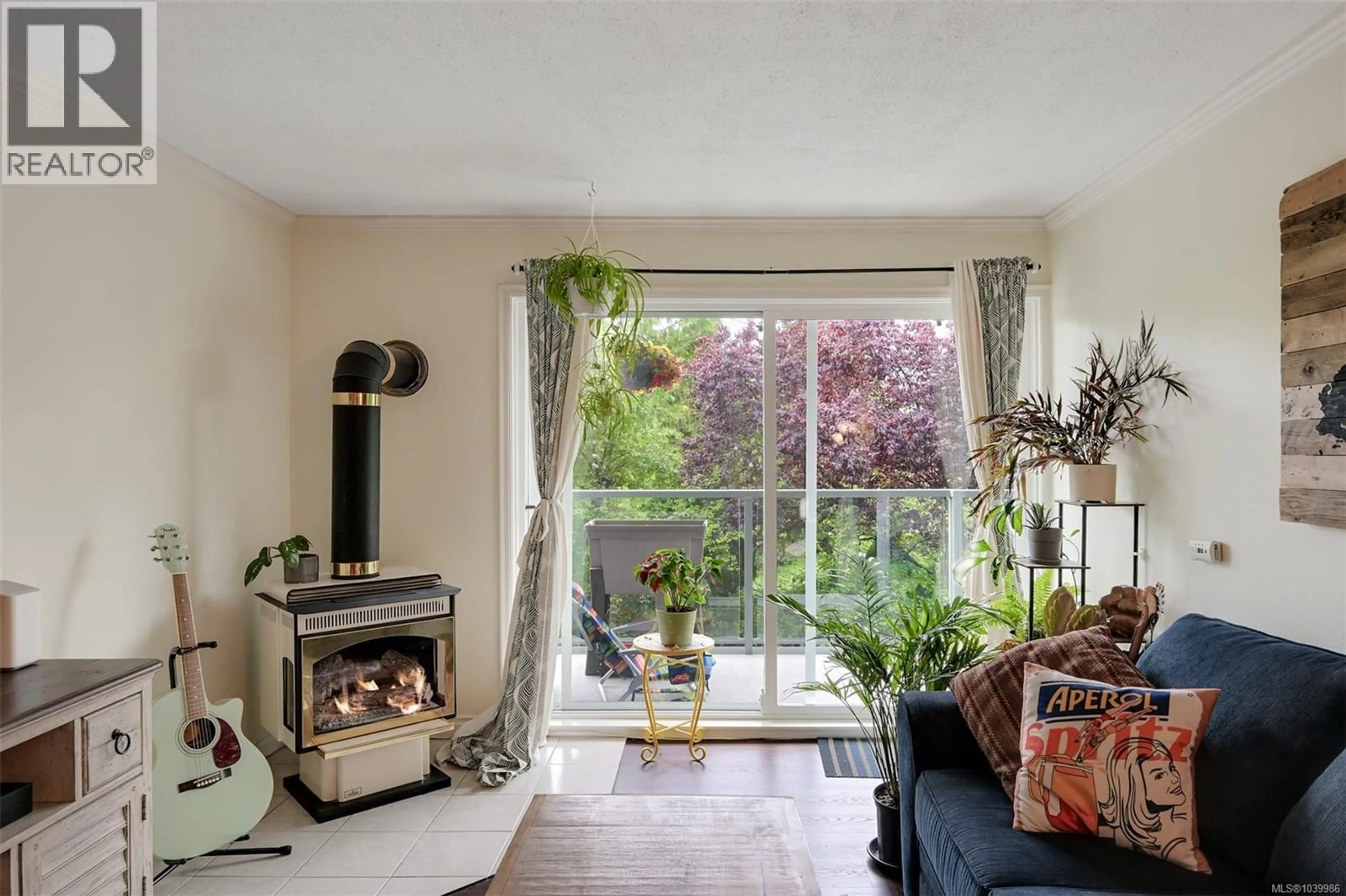 Living room with furniture, unknown for 206 - 2022 FOUL BAY ROAD, Victoria British Columbia V8R5A9
