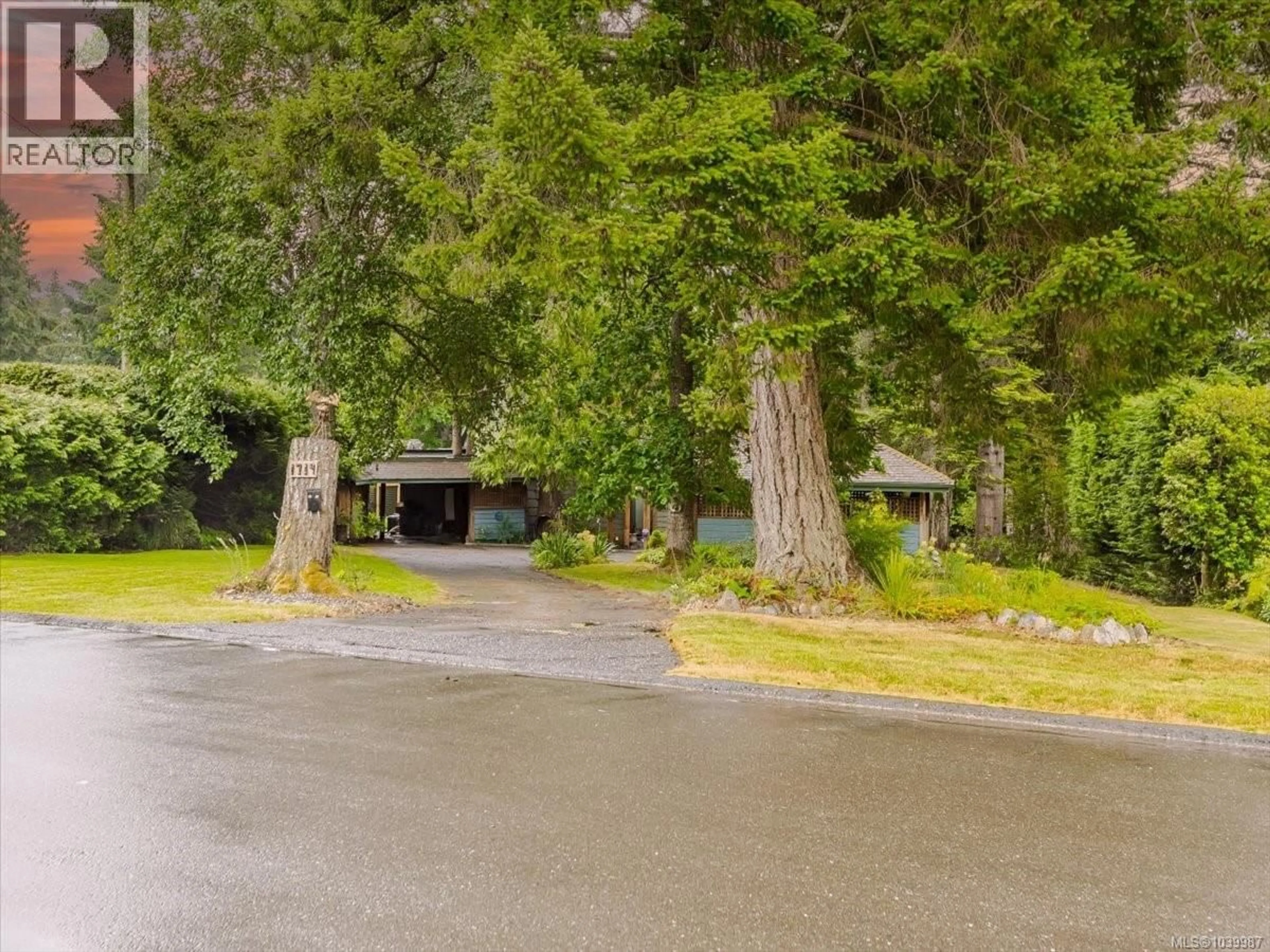 A pic from outside/outdoor area/front of a property/back of a property/a pic from drone, forest/trees view for 1719 CENTENNIAL AVENUE EAST, Comox British Columbia V9M2W3