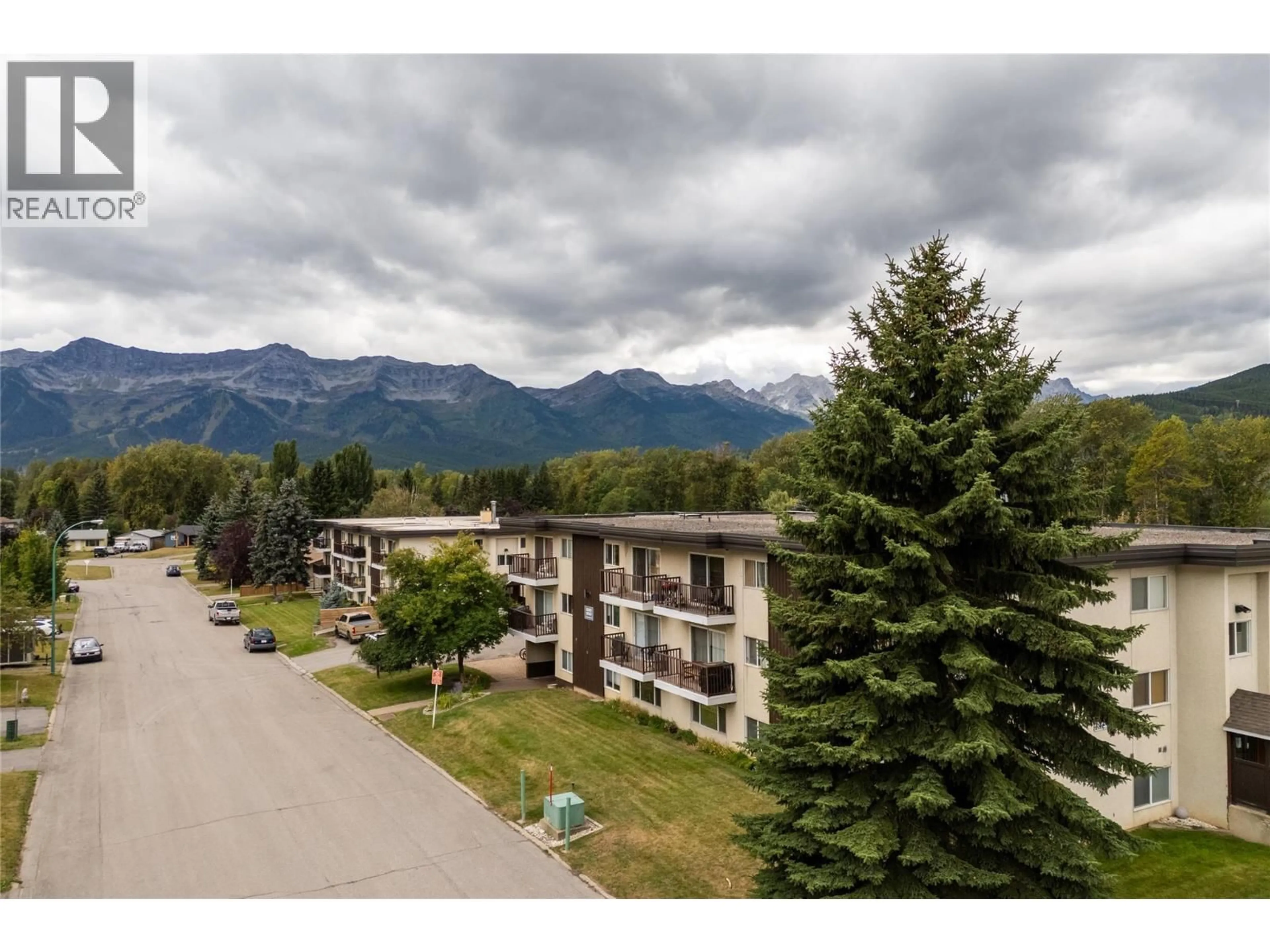 A pic from outside/outdoor area/front of a property/back of a property/a pic from drone, mountain view for 303 - 51 RIDGEMONT DRIVE, Fernie British Columbia V0B1M2
