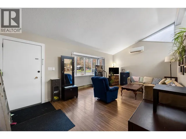 1026 HILLSIDE AVENUE, Chase 2