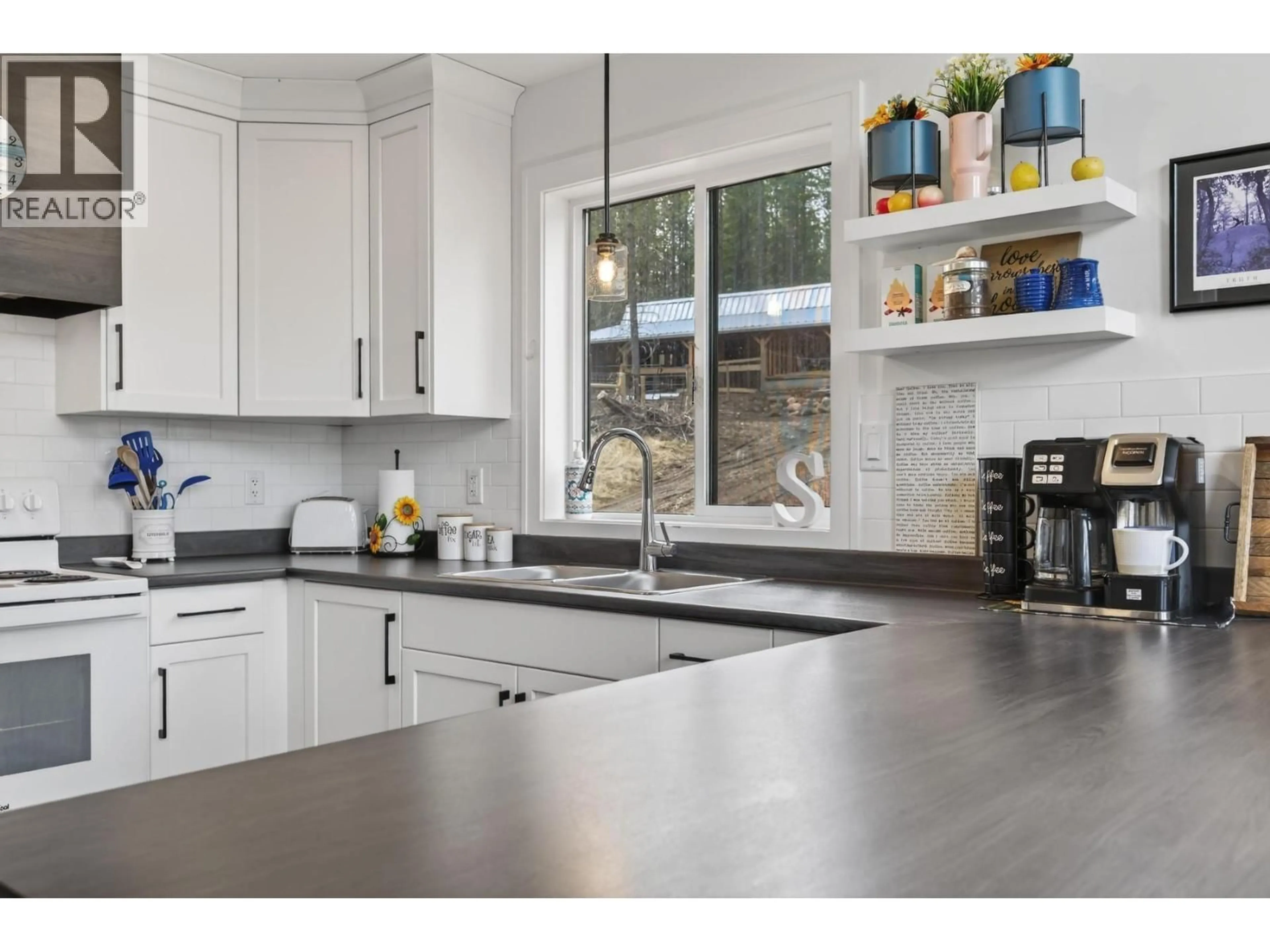 Open concept kitchen, unknown for 1511 COVERT PLACE, Merritt British Columbia V1K1B8