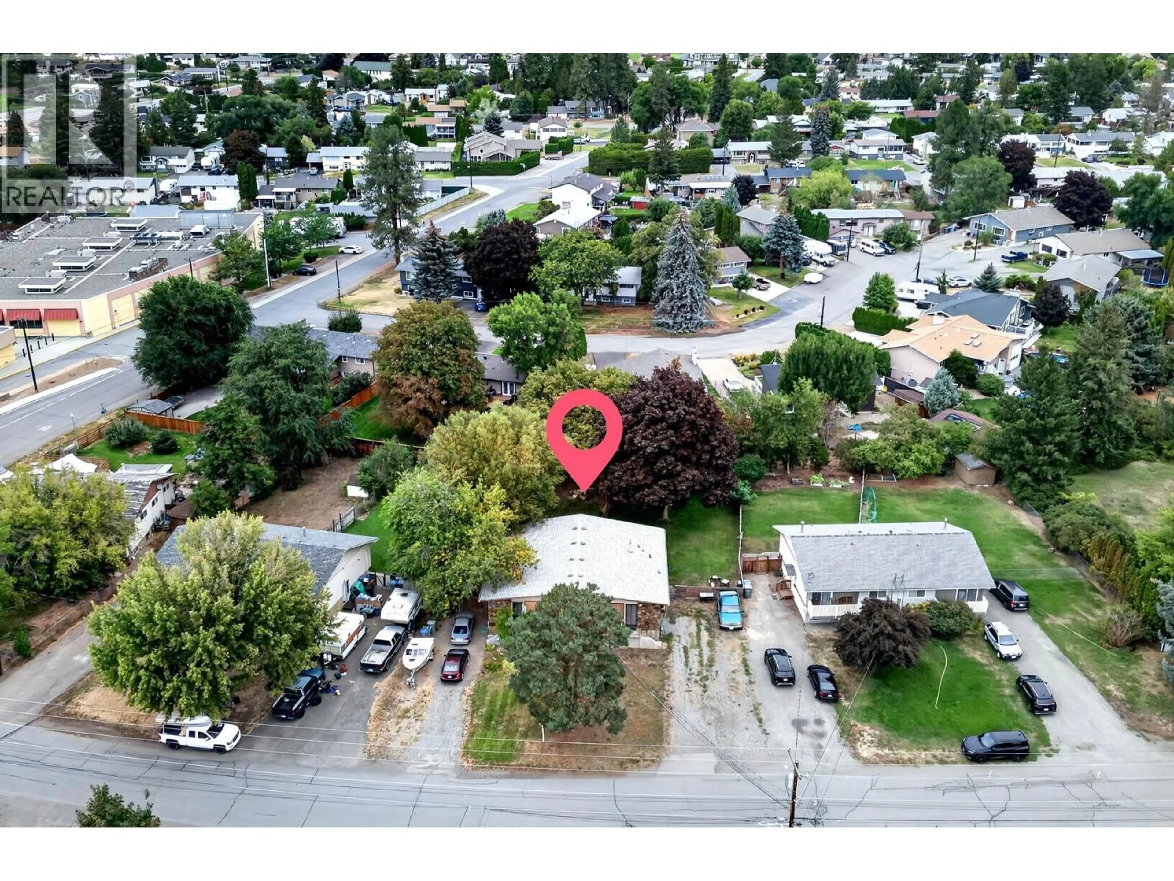 A pic from outside/outdoor area/front of a property/back of a property/a pic from drone, street for OVERLANDER DRIVE, Kamloops British Columbia V2B7L1
