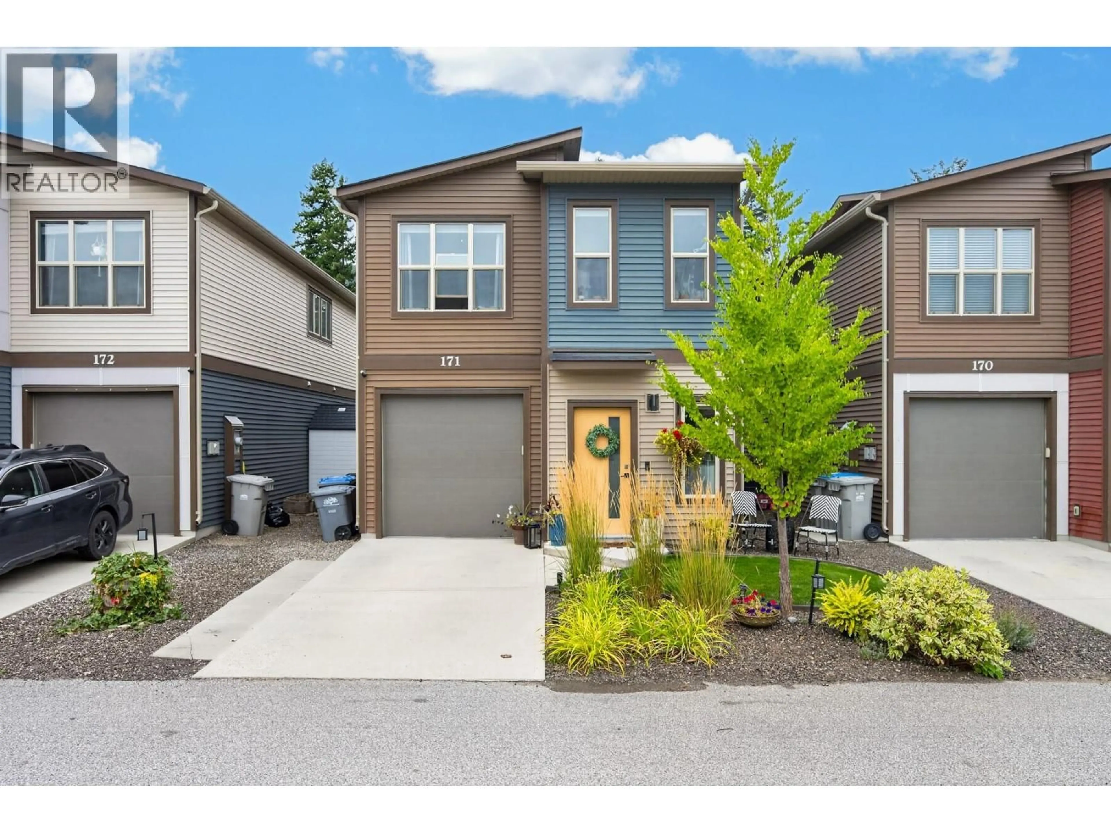Home with vinyl exterior material, street for 171 - 1850 HUGH ALLAN DRIVE, Kamloops British Columbia V1S0C8