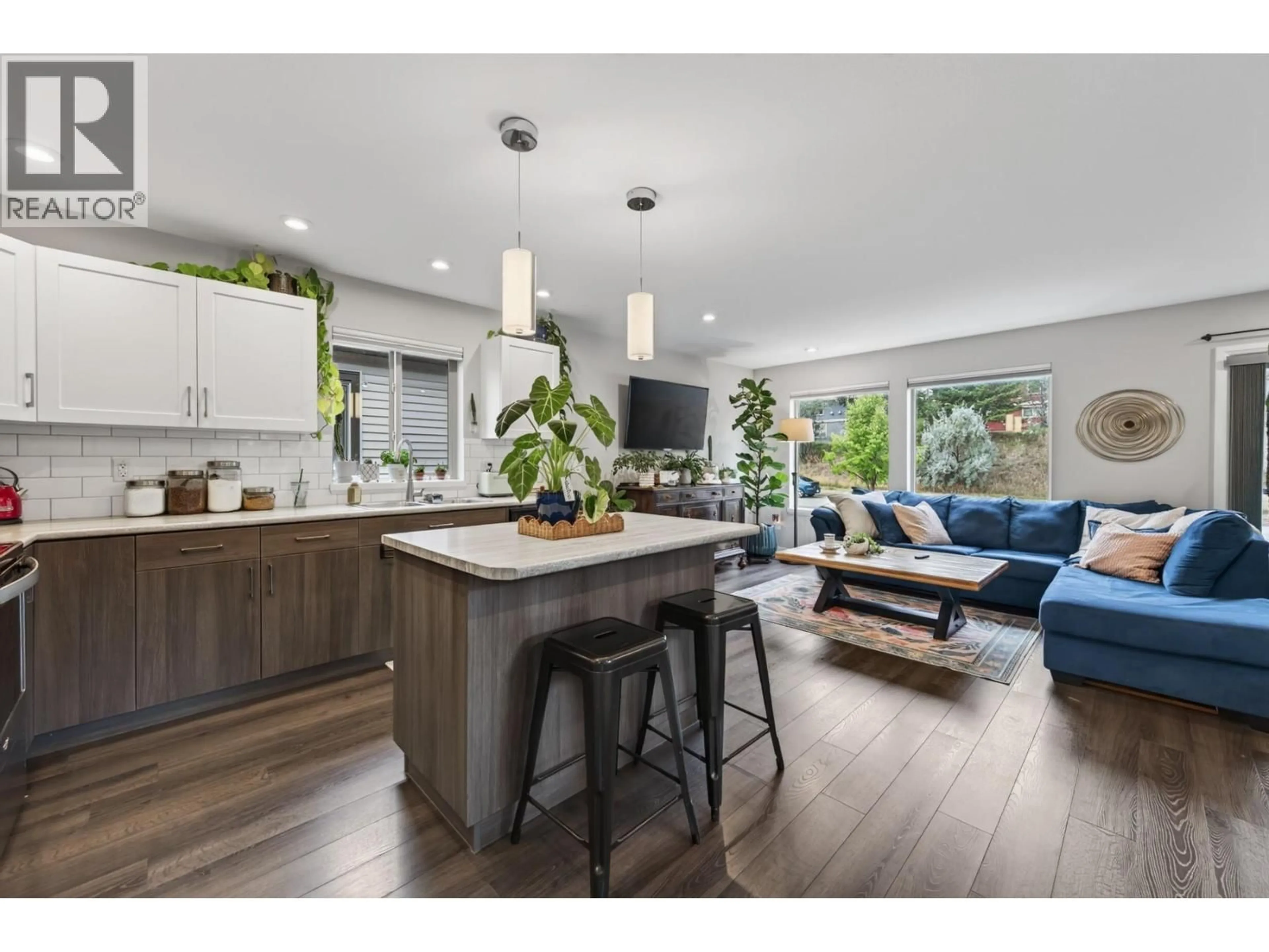 Open concept kitchen, wood/laminate floor for 171 - 1850 HUGH ALLAN DRIVE, Kamloops British Columbia V1S0C8