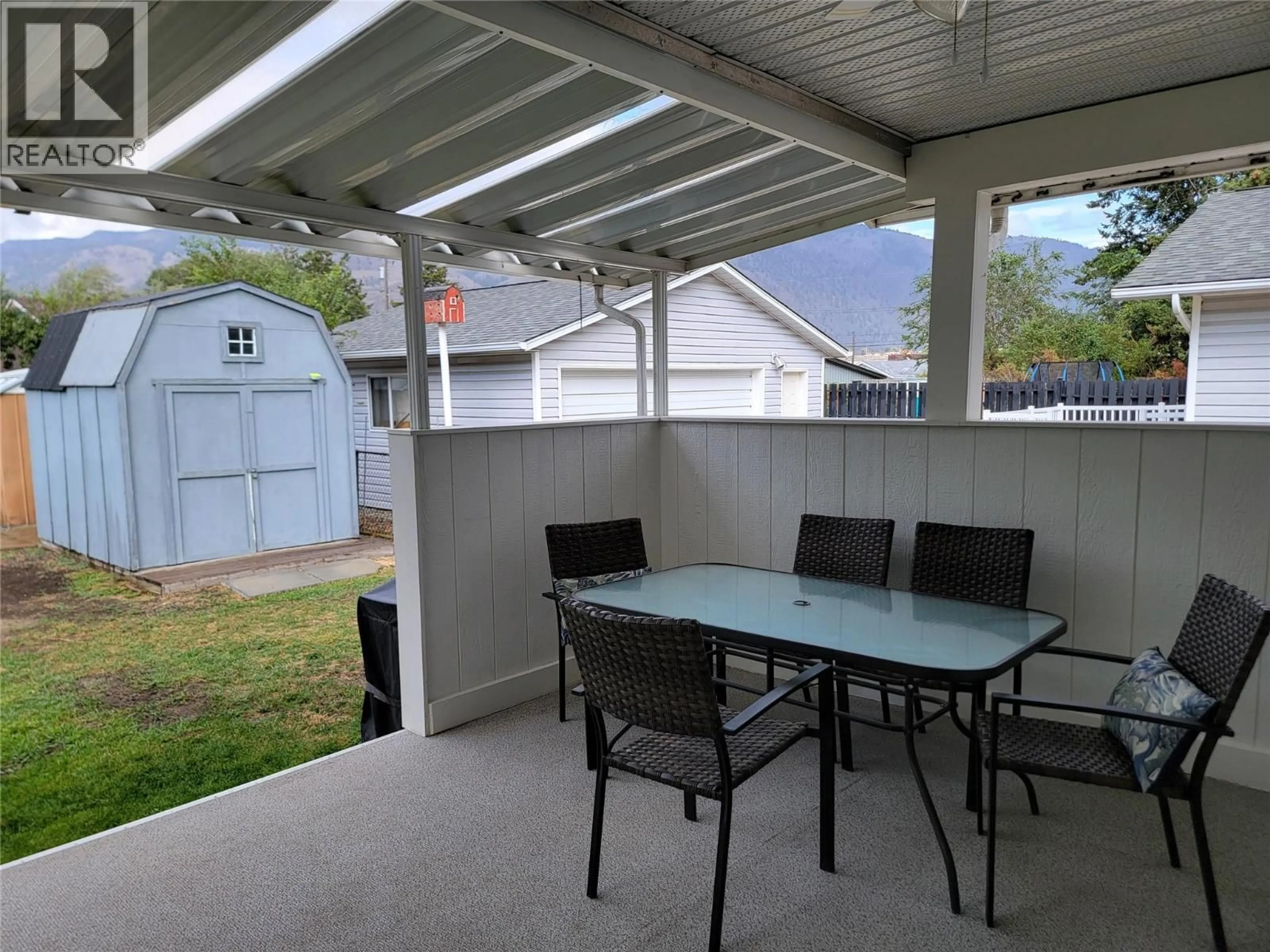Patio, street for 412 10TH AVENUE, Keremeos British Columbia V0X1N3
