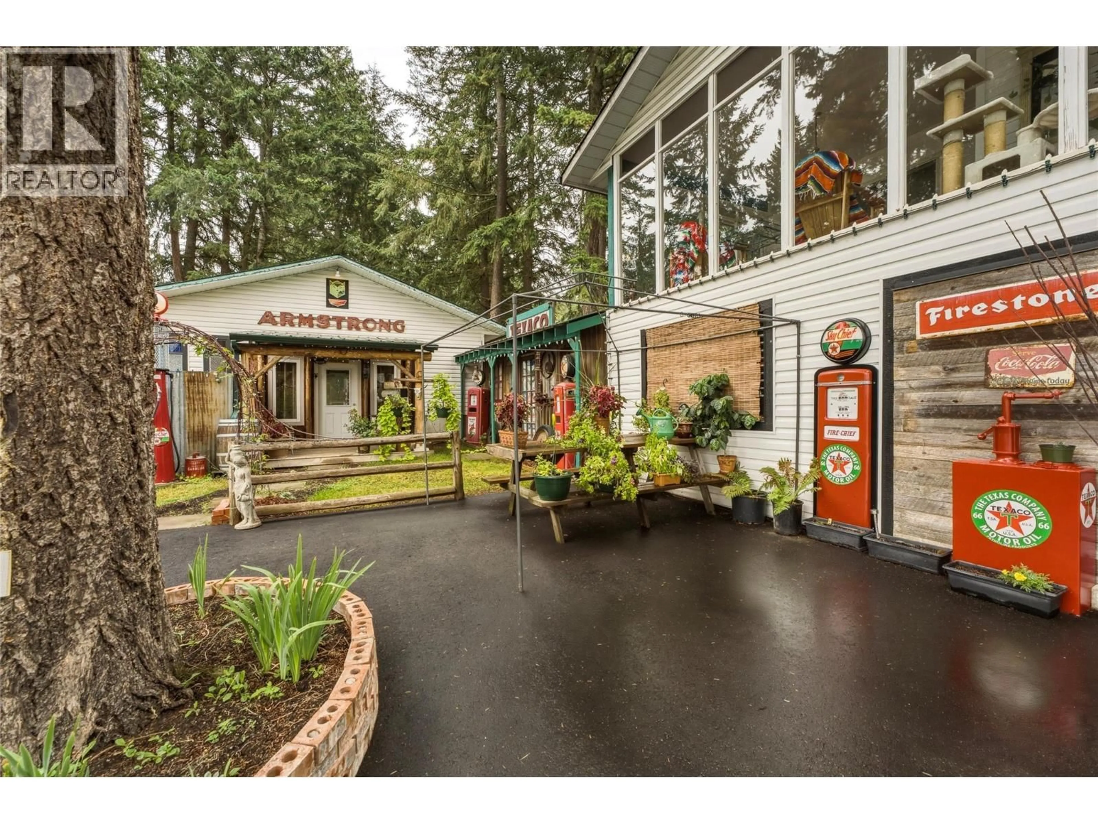 Unknown for 3304 SIDNEY CRESCENT, Spallumcheen British Columbia V4Y0S7