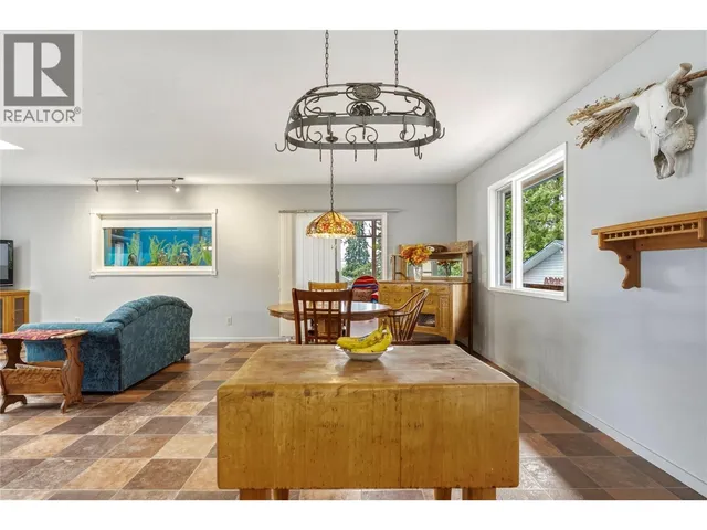3304 SIDNEY CRESCENT, Spallumcheen 5