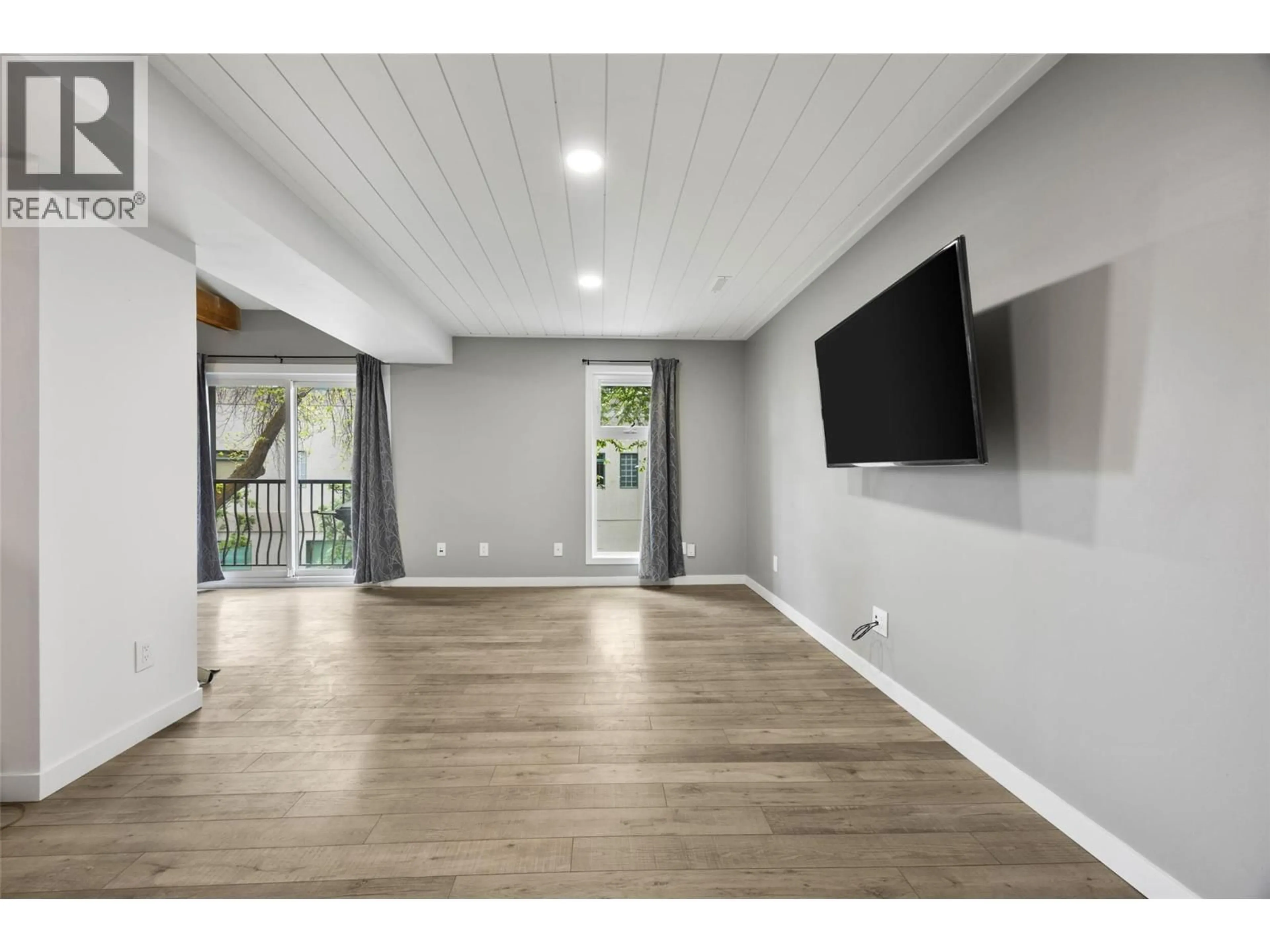 A pic of a room for 2 - 1221 HUGH ALLAN DRIVE, Kamloops British Columbia V1S1M7