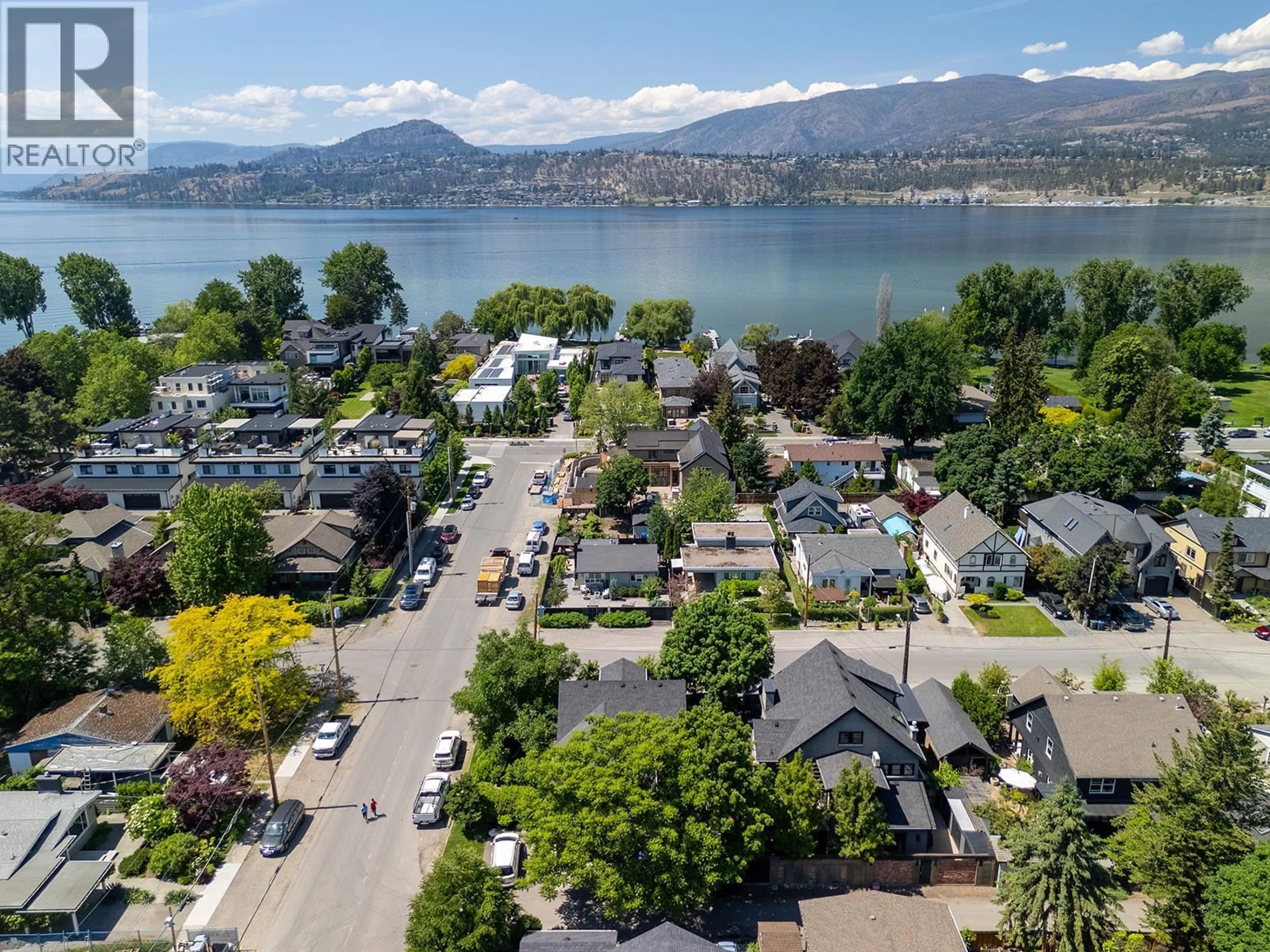 A pic from outside/outdoor area/front of a property/back of a property/a pic from drone, water/lake/river/ocean view for 2683 BATH STREET, Kelowna British Columbia V1Y1M2