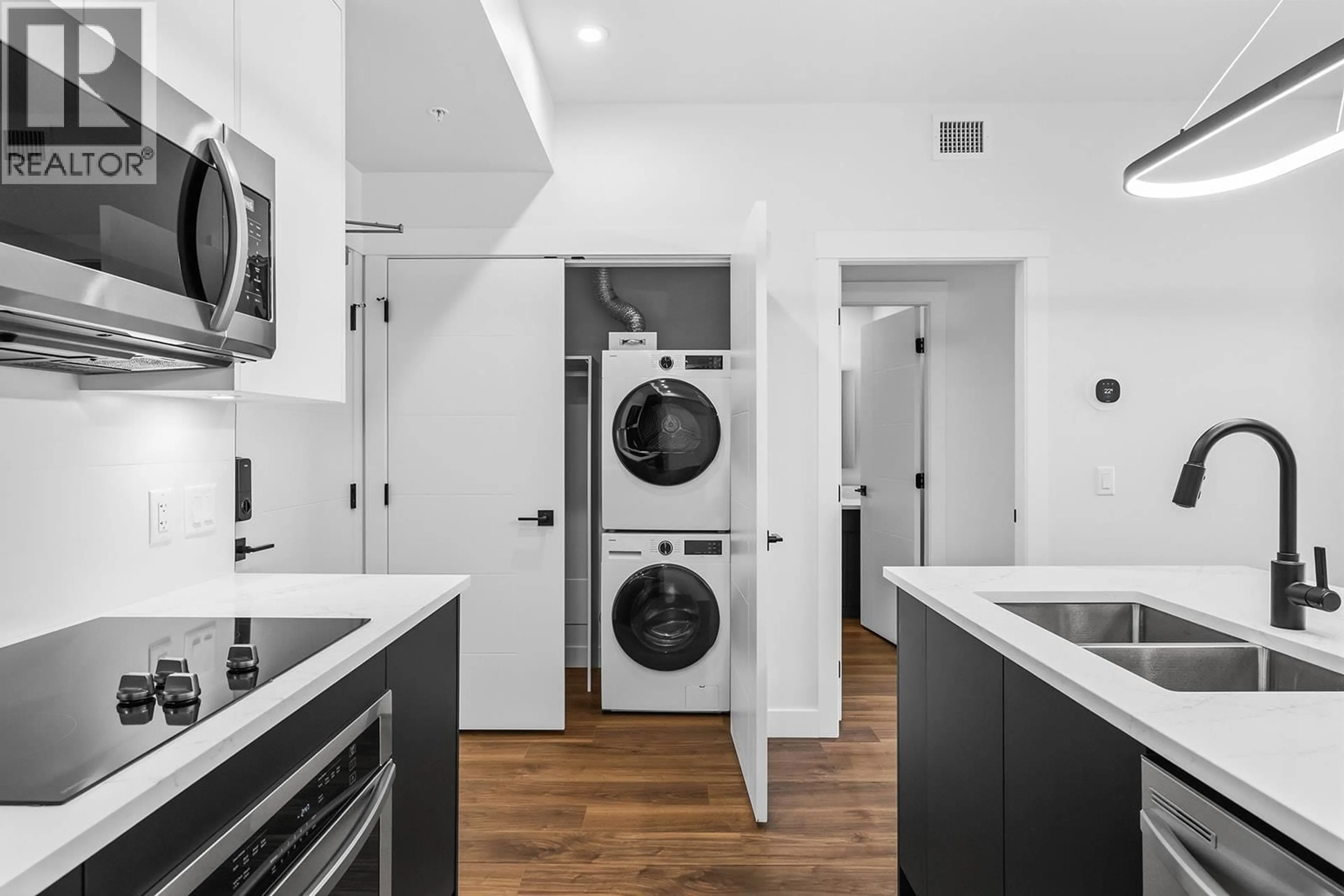 Laundry room for 404 - 1281 PRIDHAM AVENUE, Kelowna British Columbia V1Y6B3