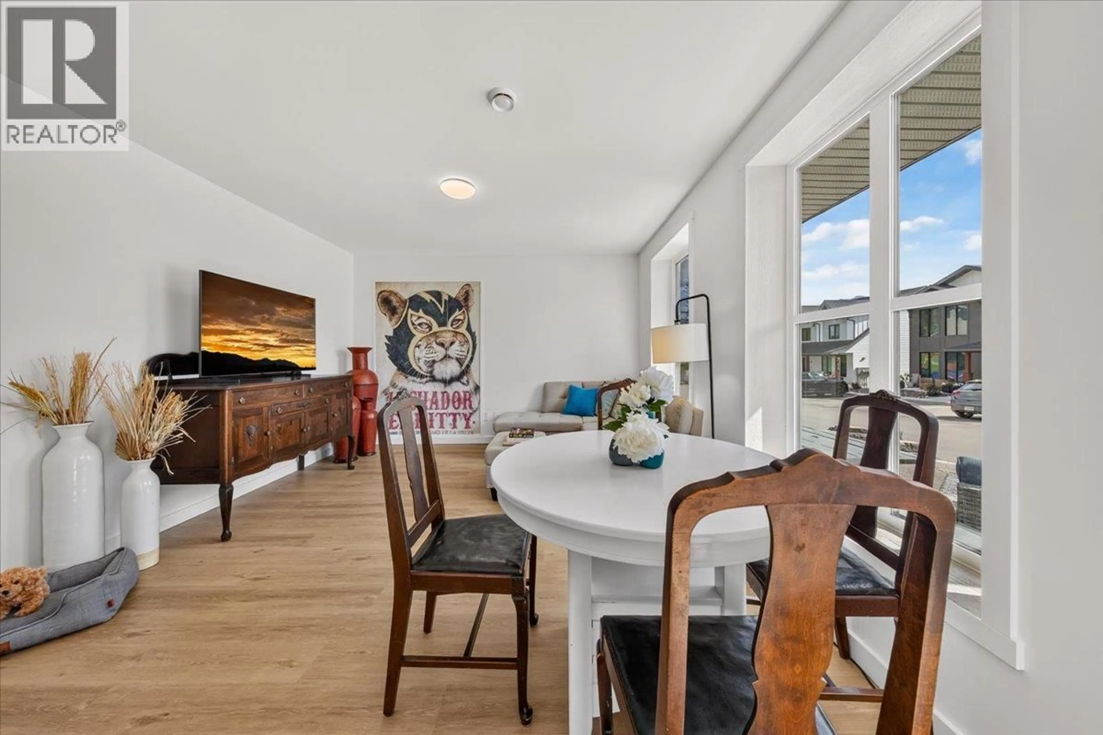 Dining room, wood/laminate floor for 46 - 2098 PINE TREE WAY, Invermere British Columbia V0A1K4