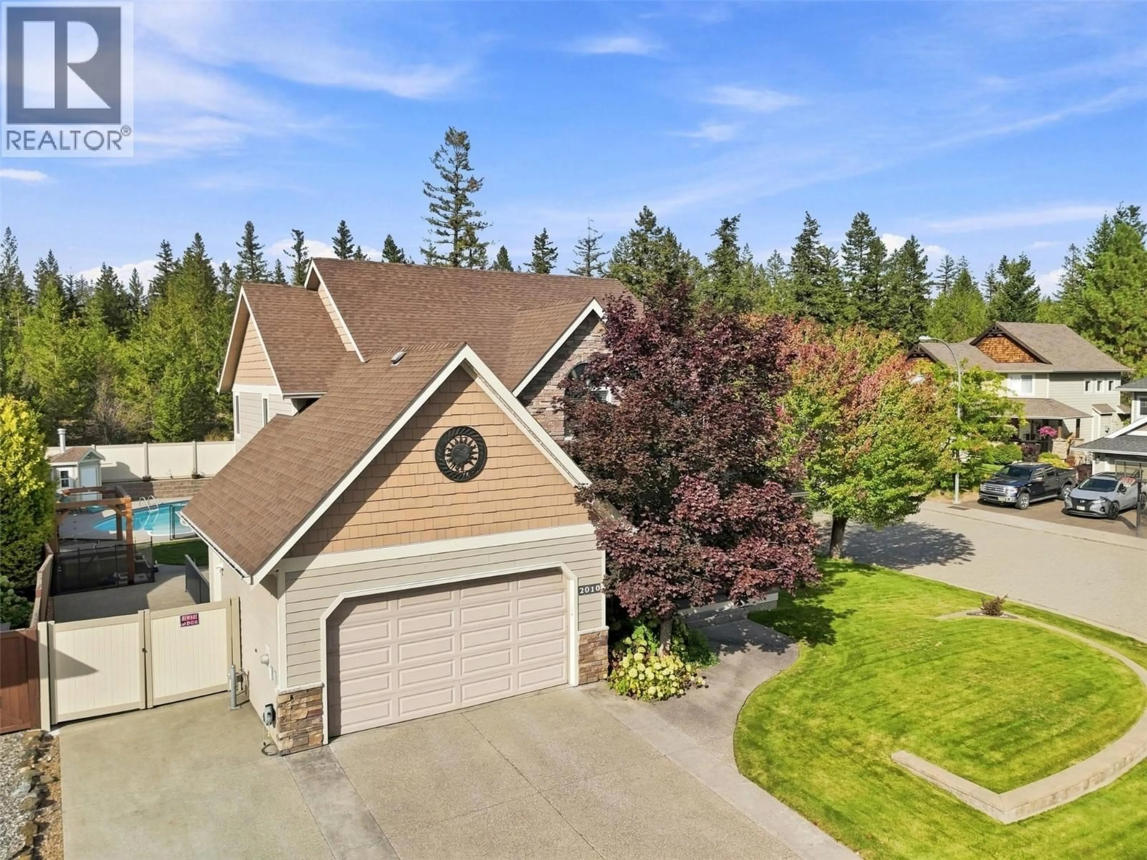 A pic from outside/outdoor area/front of a property/back of a property/a pic from drone, unknown for 2010 PINEGRASS COURT, Kamloops British Columbia V1S2B6