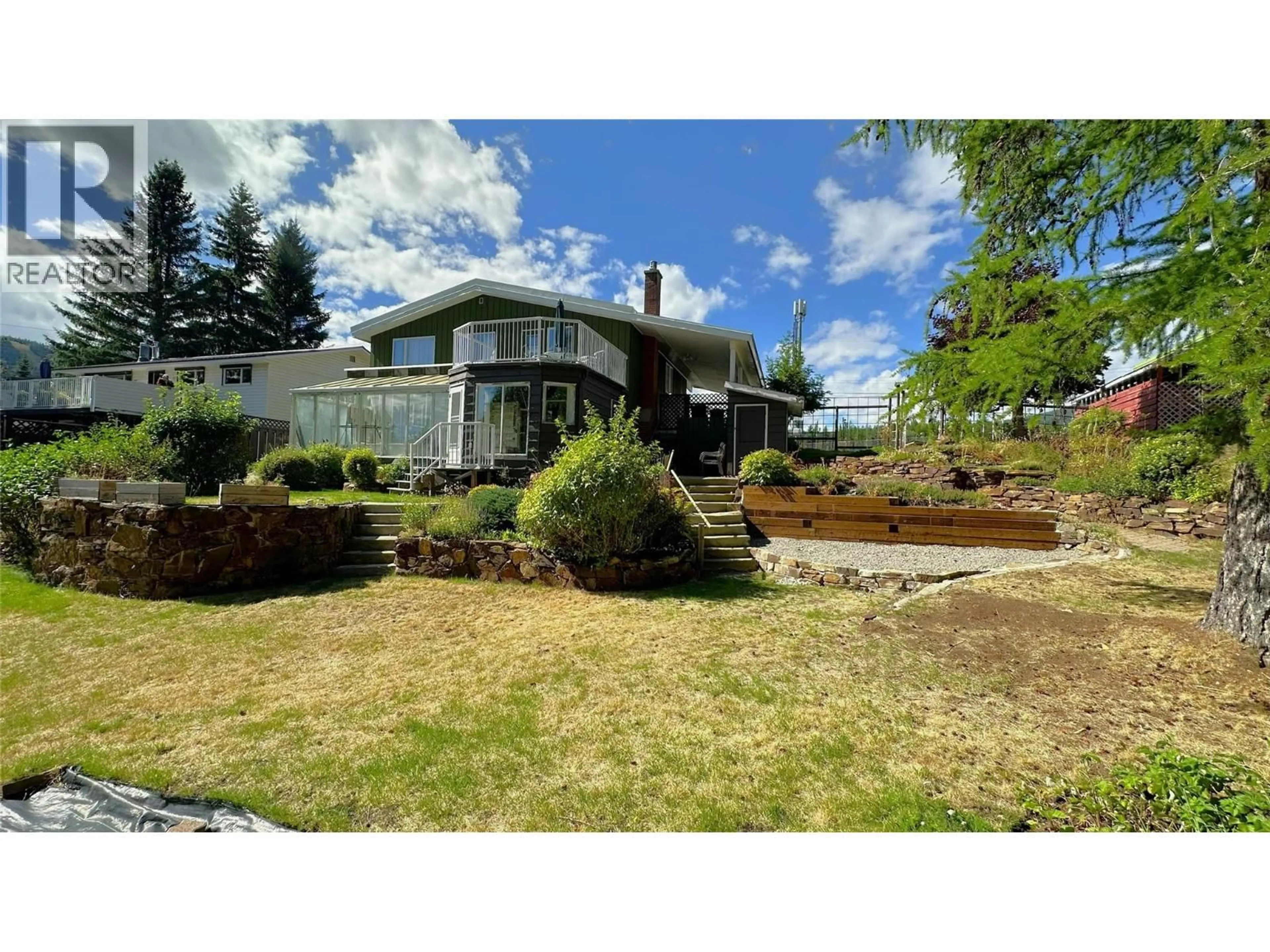 A pic from outside/outdoor area/front of a property/back of a property/a pic from drone, unknown for 604 MOYIE STREET, Kimberley British Columbia V1A2N9