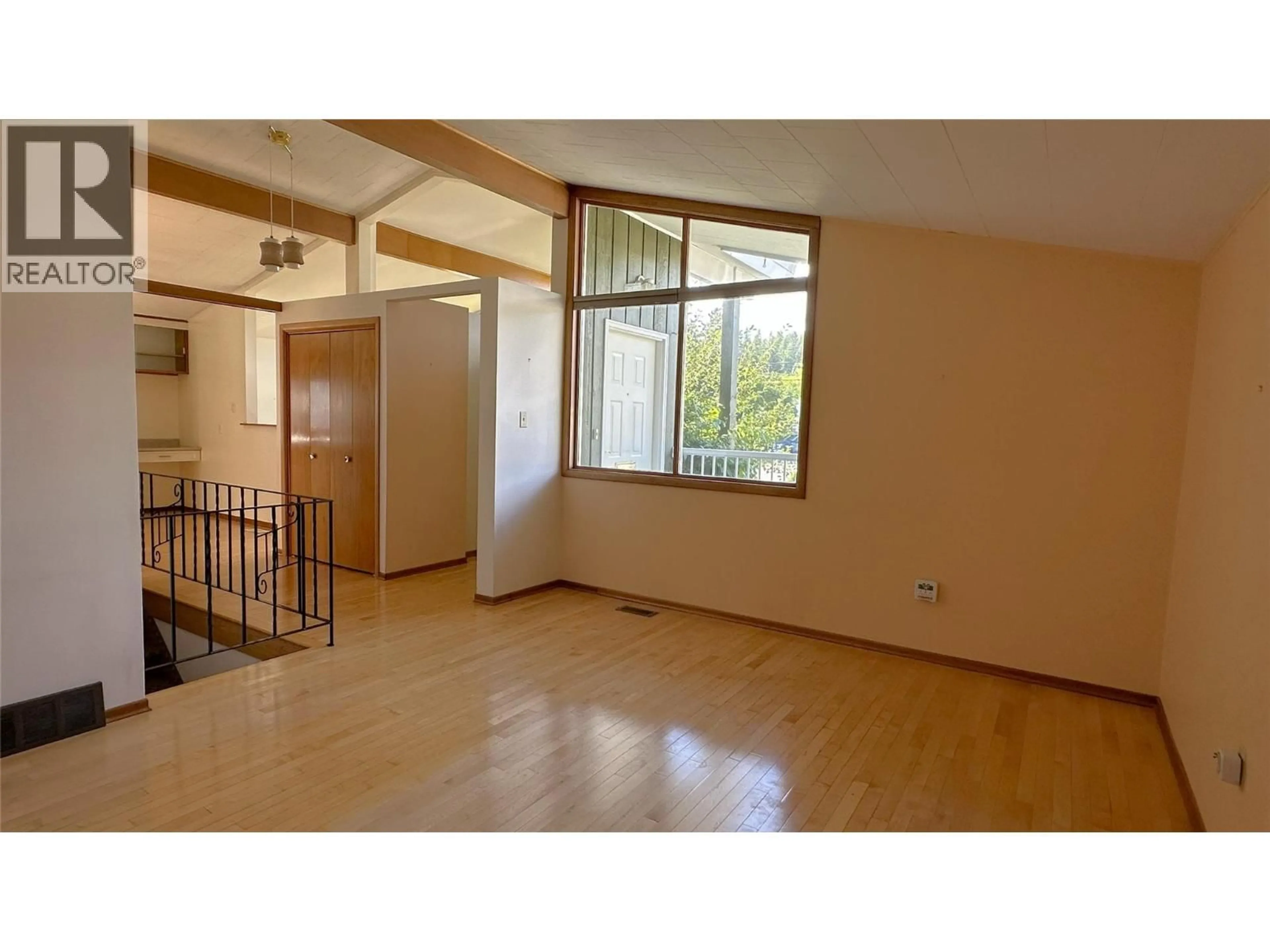 A pic of a room for 604 MOYIE STREET, Kimberley British Columbia V1A2N9